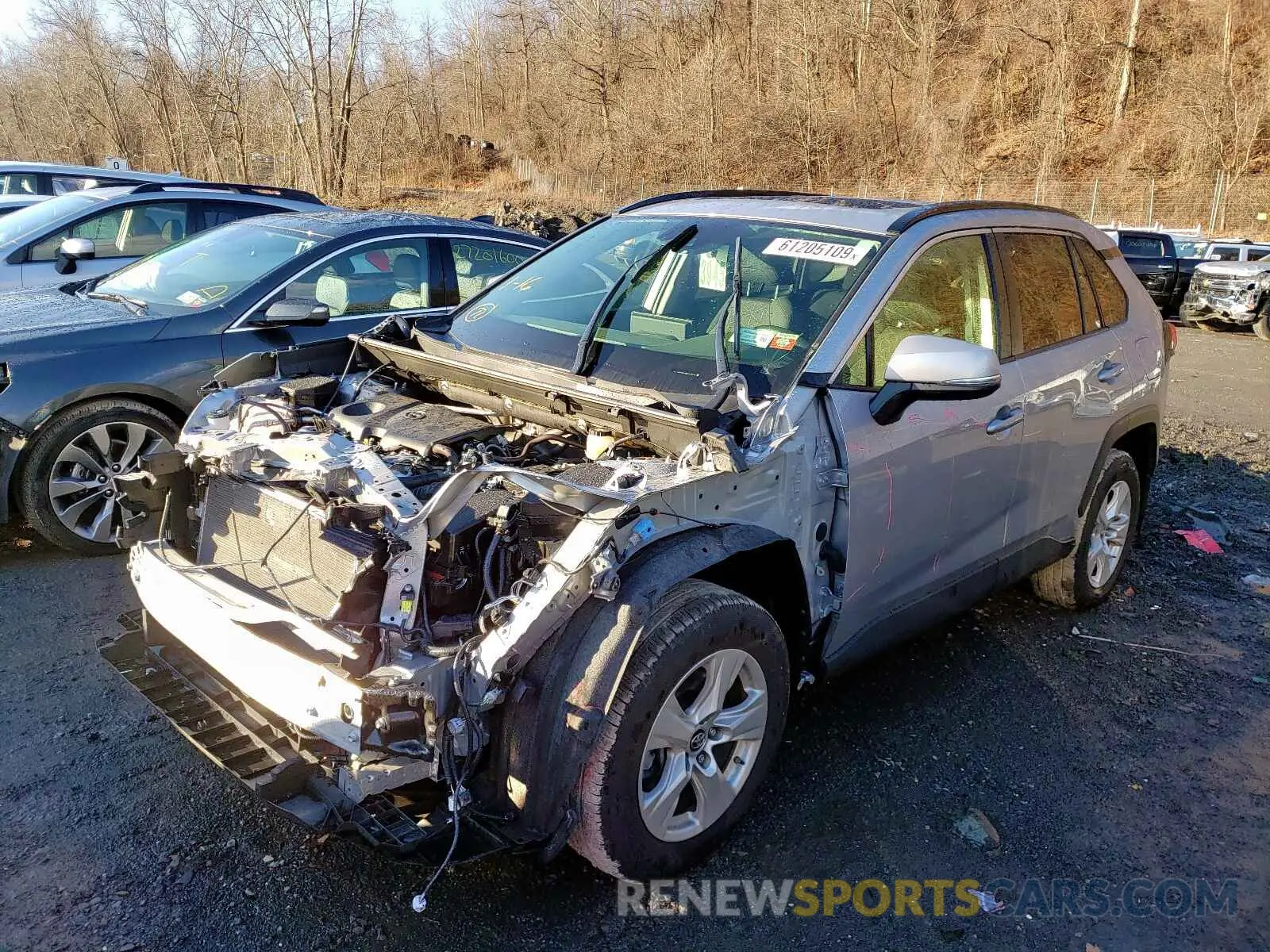 2 fotografías del automóvil dañado JTMP1RFV3KD018605 TOYOTA RAV4 2019