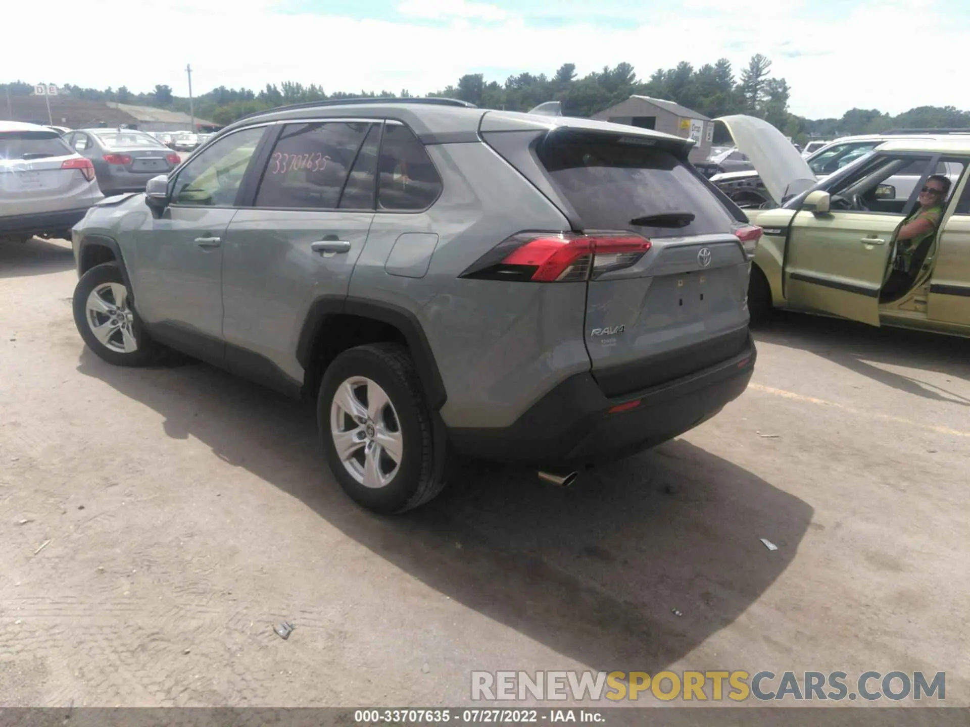 3 fotografías del automóvil dañado JTMP1RFV3KD027918 TOYOTA RAV4 2019