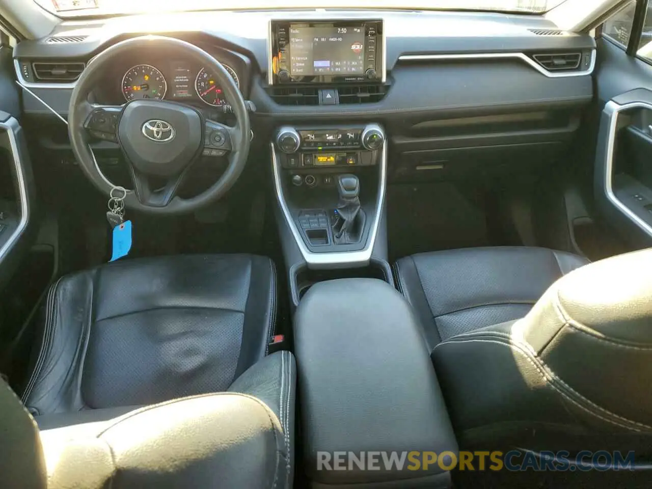 8 fotografías del automóvil dañado JTMP1RFV3KD503486 TOYOTA RAV4 2019