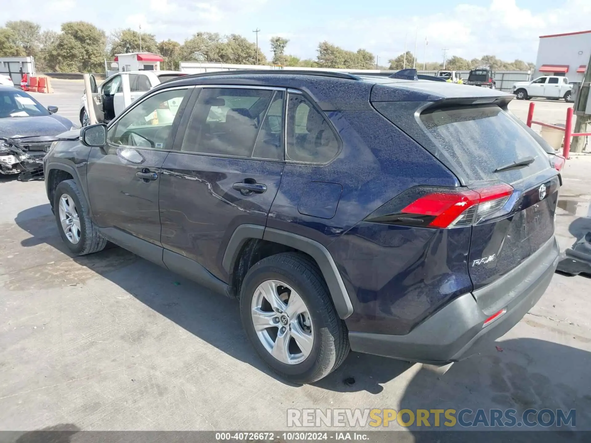3 fotografías del automóvil dañado JTMP1RFV3KJ018430 TOYOTA RAV4 2019