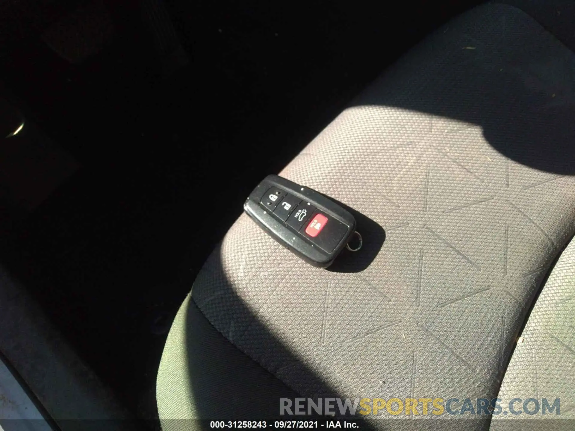11 fotografías del automóvil dañado JTMP1RFV4KD020718 TOYOTA RAV4 2019