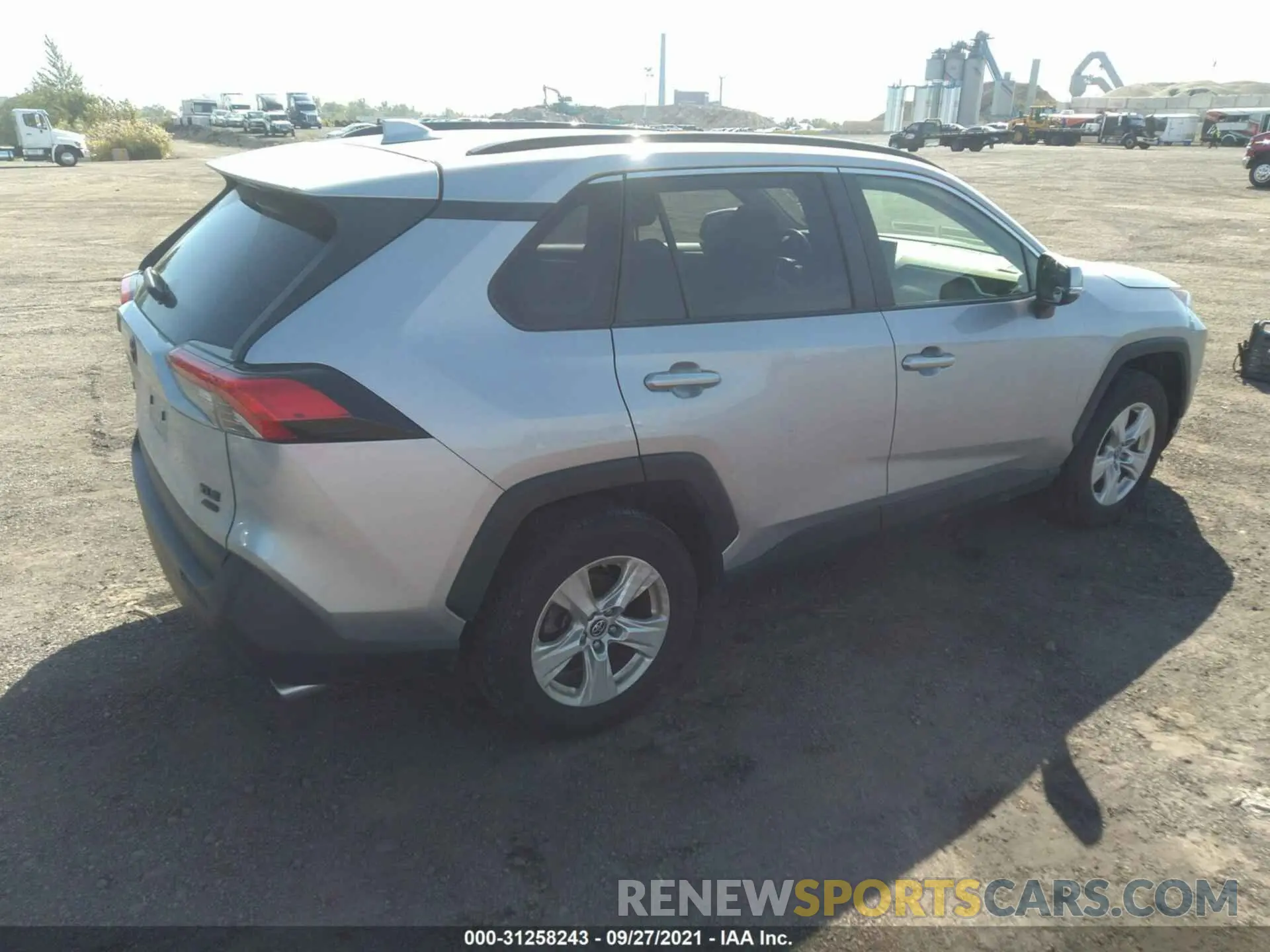 4 fotografías del automóvil dañado JTMP1RFV4KD020718 TOYOTA RAV4 2019