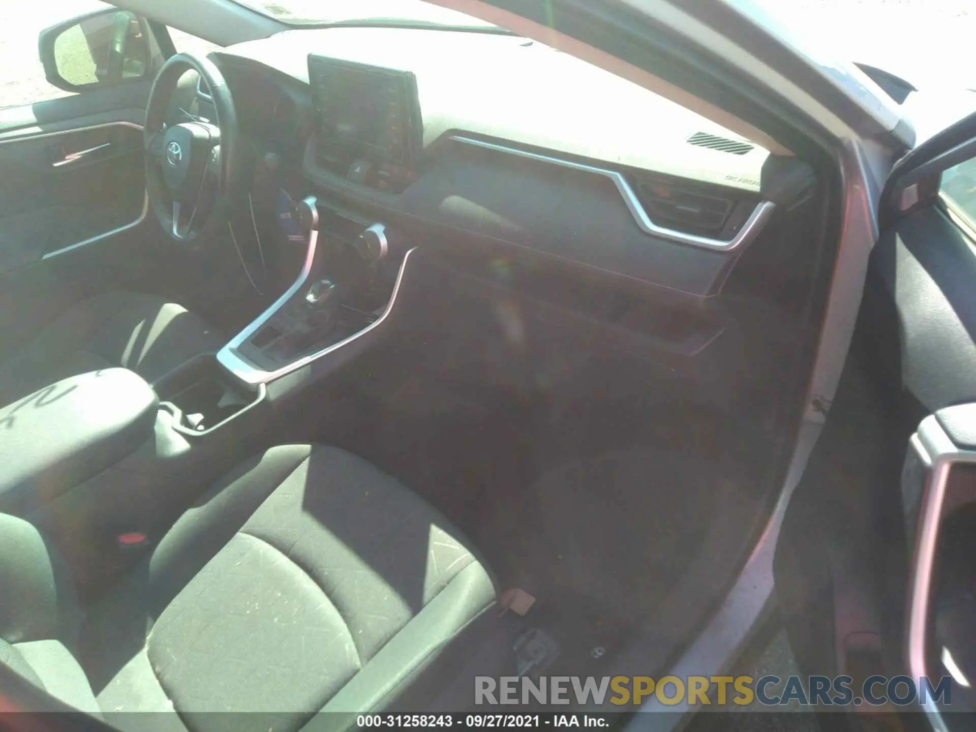 5 fotografías del automóvil dañado JTMP1RFV4KD020718 TOYOTA RAV4 2019