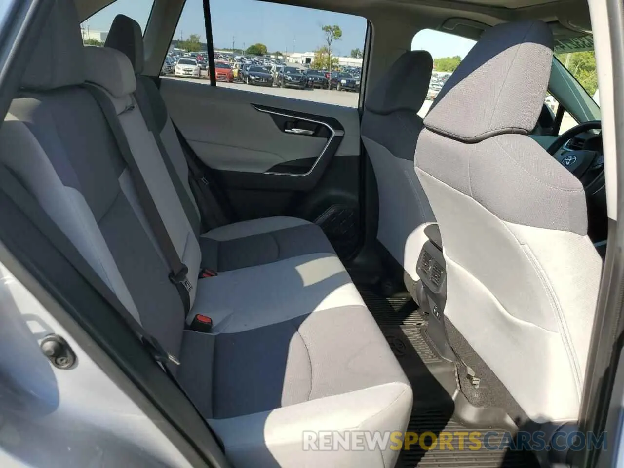 11 fotografías del automóvil dañado JTMP1RFV4KD025644 TOYOTA RAV4 2019