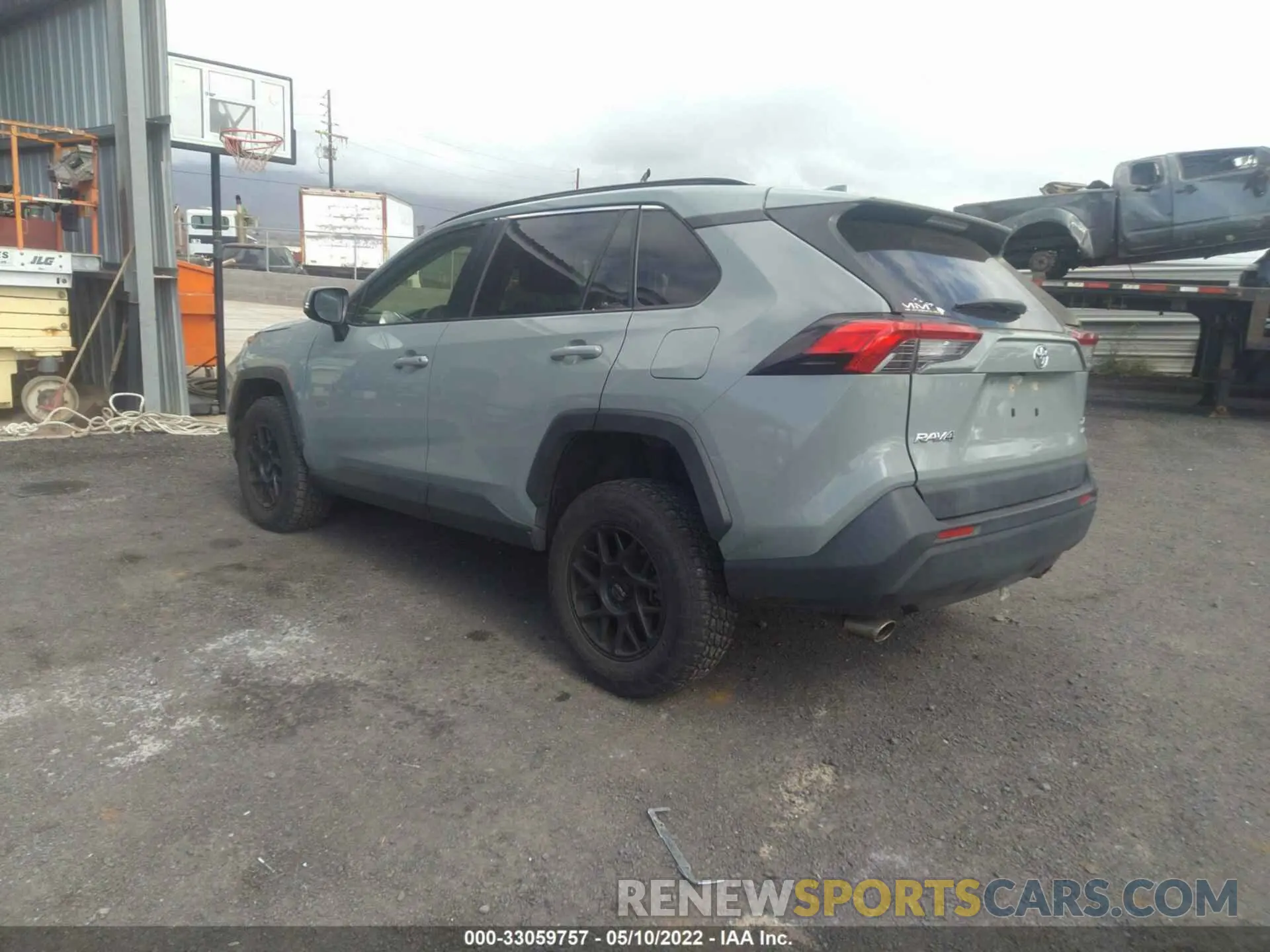 3 fotografías del automóvil dañado JTMP1RFV4KD029371 TOYOTA RAV4 2019