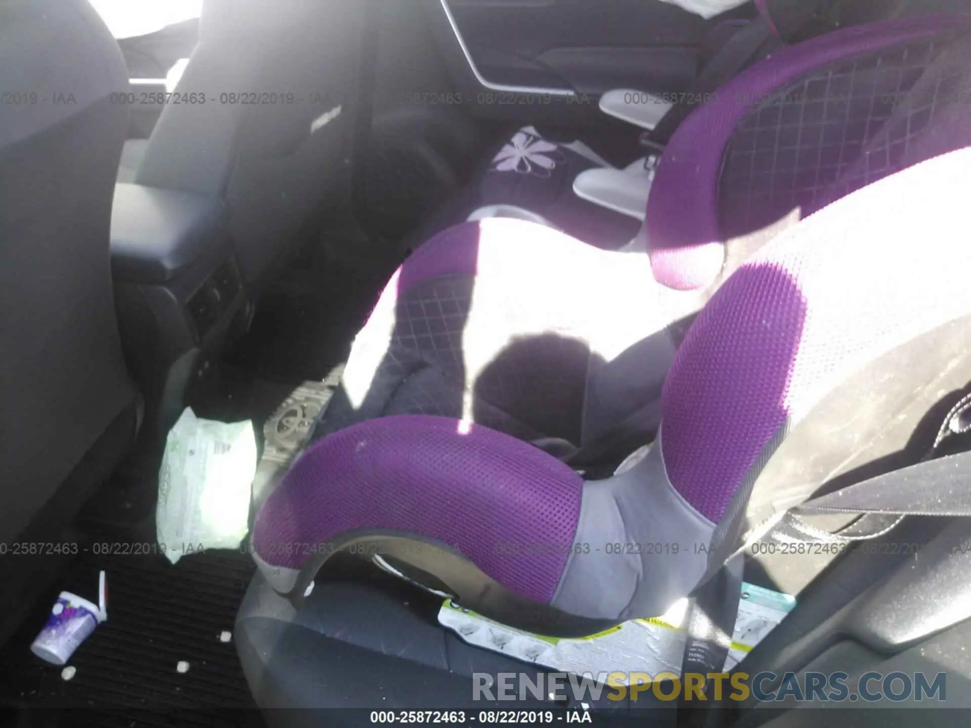 8 fotografías del automóvil dañado JTMP1RFV4KD502783 TOYOTA RAV4 2019
