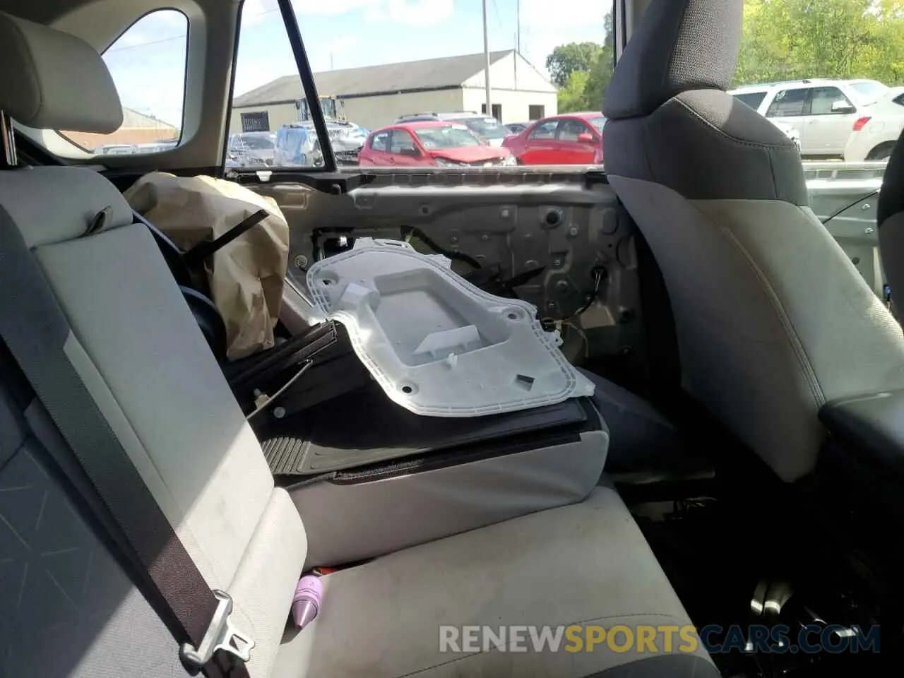 6 fotografías del automóvil dañado JTMP1RFV4KJ017707 TOYOTA RAV4 2019