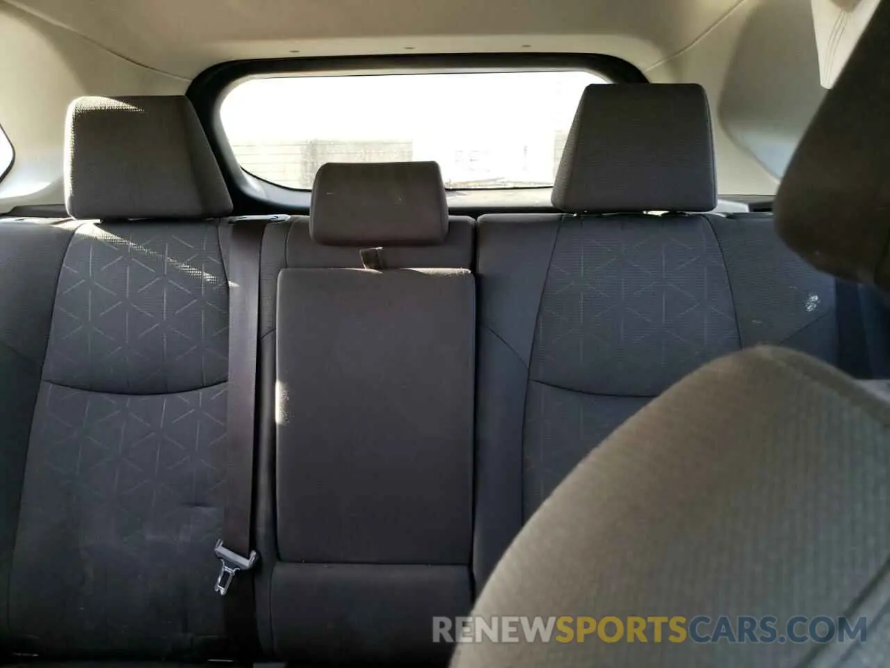 10 fotografías del automóvil dañado JTMP1RFV5KD021909 TOYOTA RAV4 2019