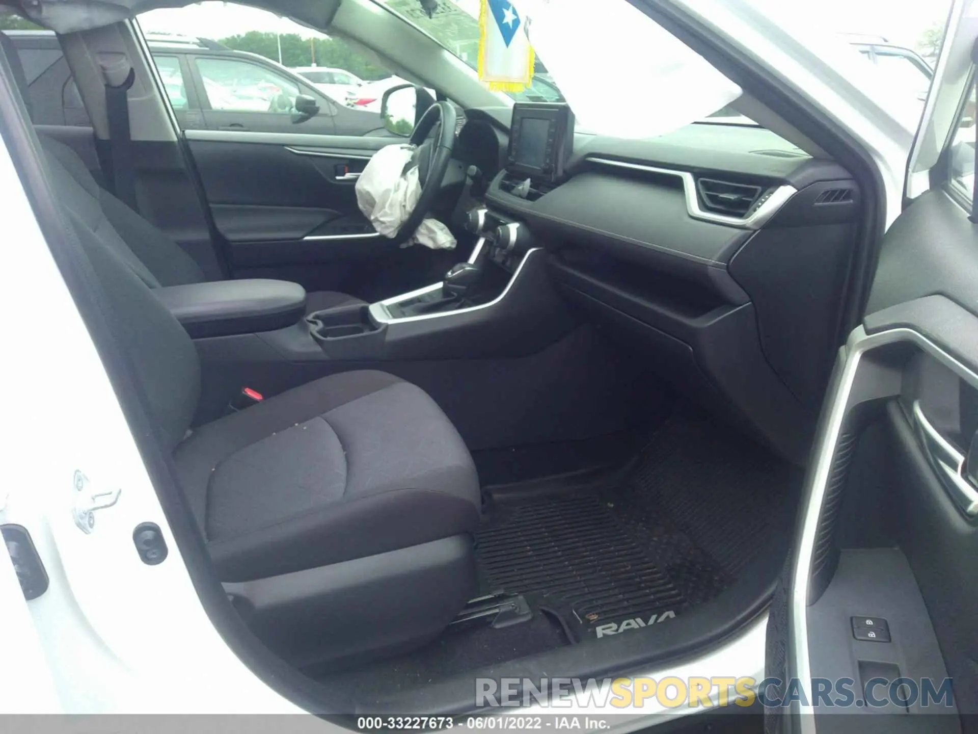 5 fotografías del automóvil dañado JTMP1RFV5KD027550 TOYOTA RAV4 2019