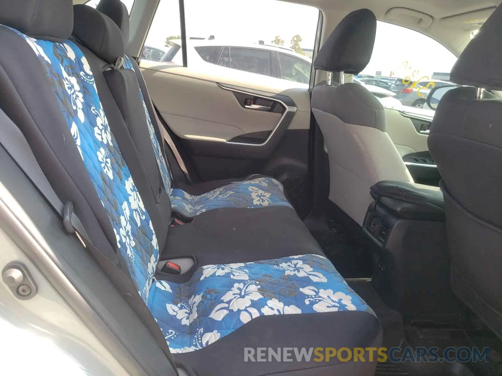 6 fotografías del automóvil dañado JTMP1RFV5KJ022947 TOYOTA RAV4 2019