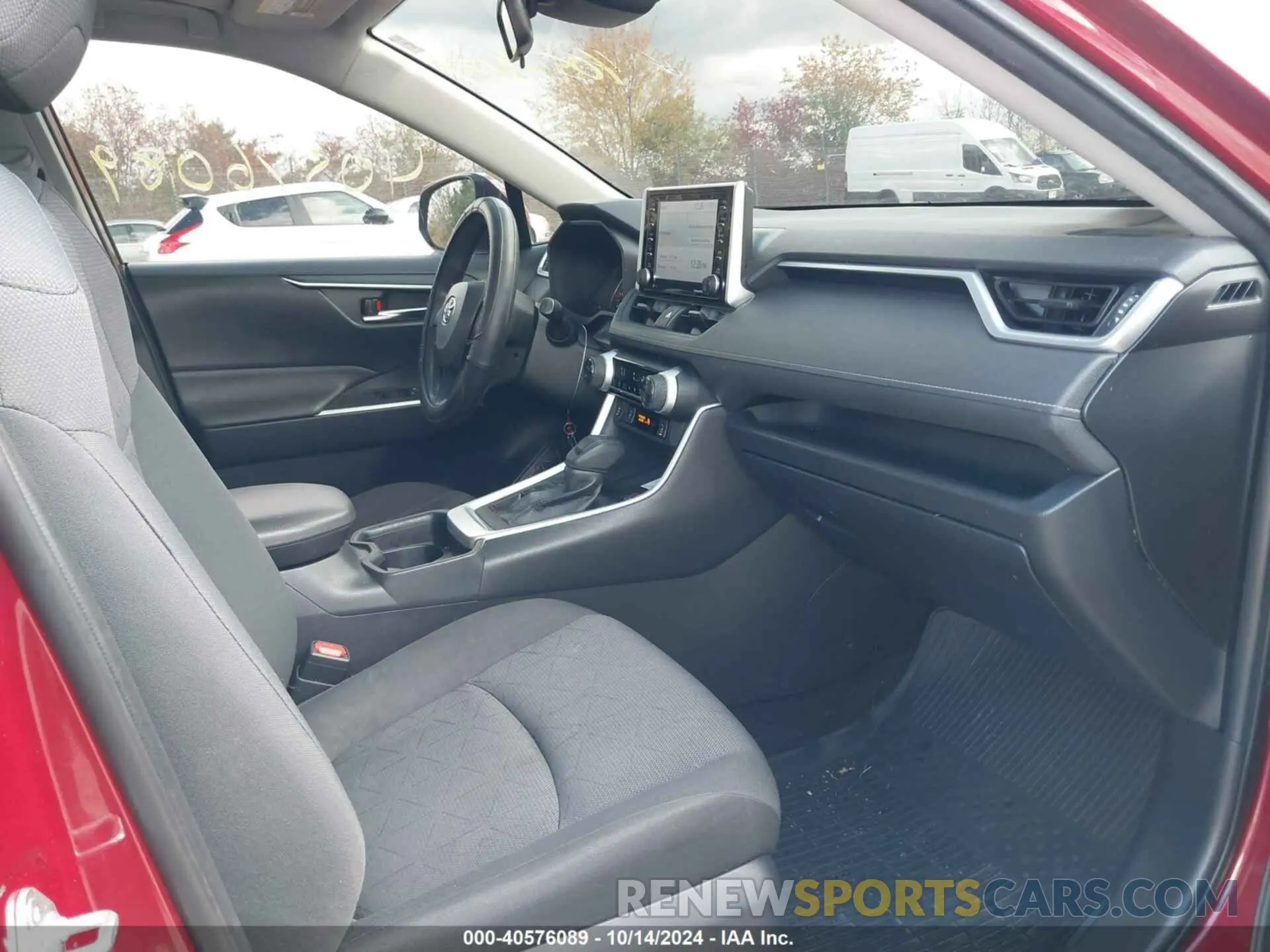 5 fotografías del automóvil dañado JTMP1RFV7KD504463 TOYOTA RAV4 2019