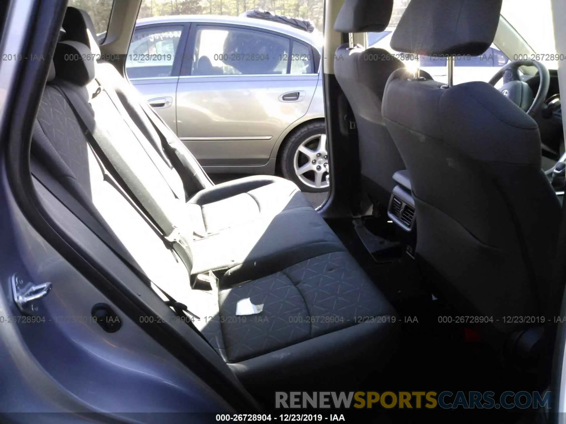 8 fotografías del automóvil dañado JTMP1RFV7KD515690 TOYOTA RAV4 2019