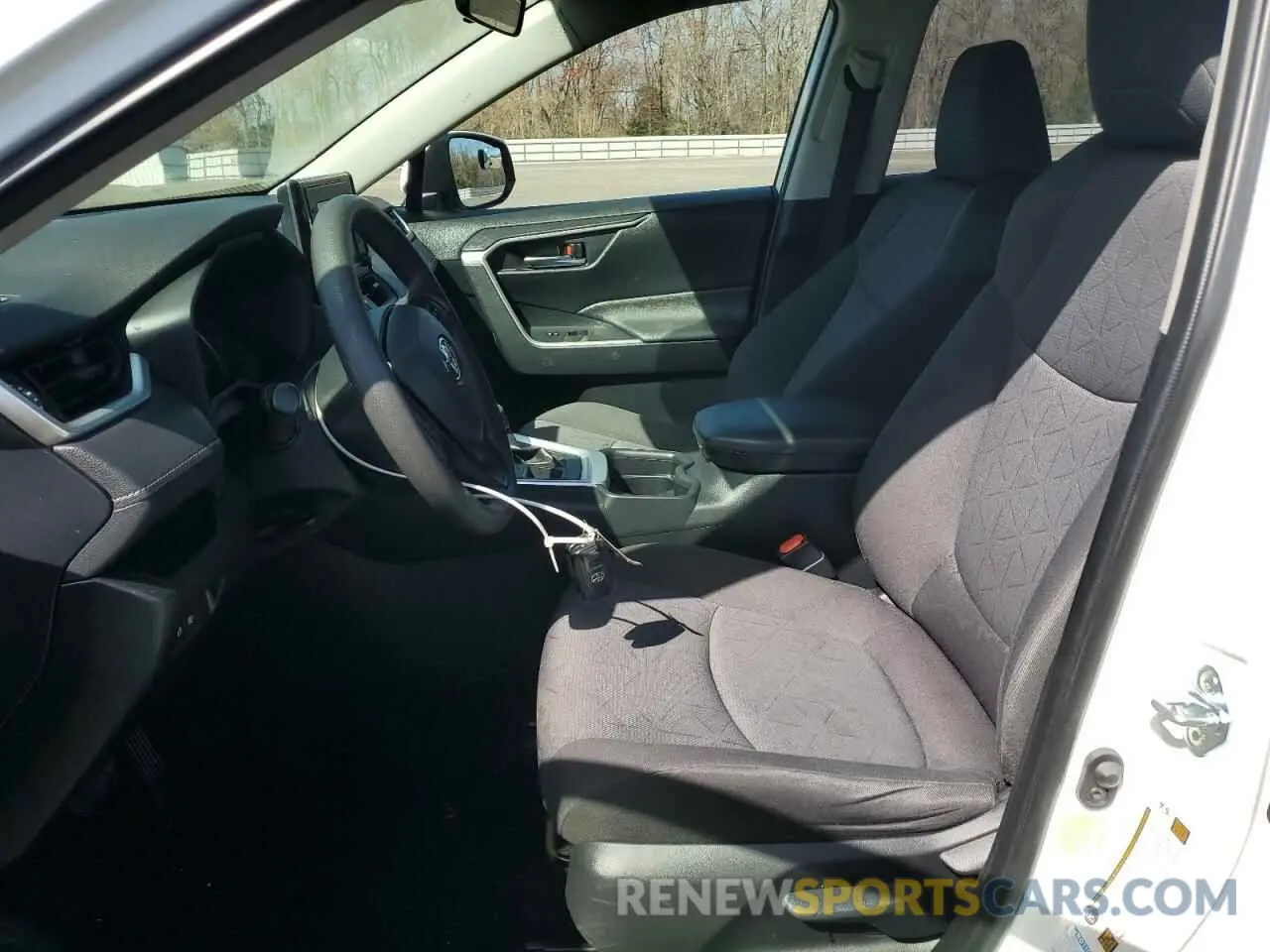 7 fotografías del automóvil dañado JTMP1RFV8KD009012 TOYOTA RAV4 2019