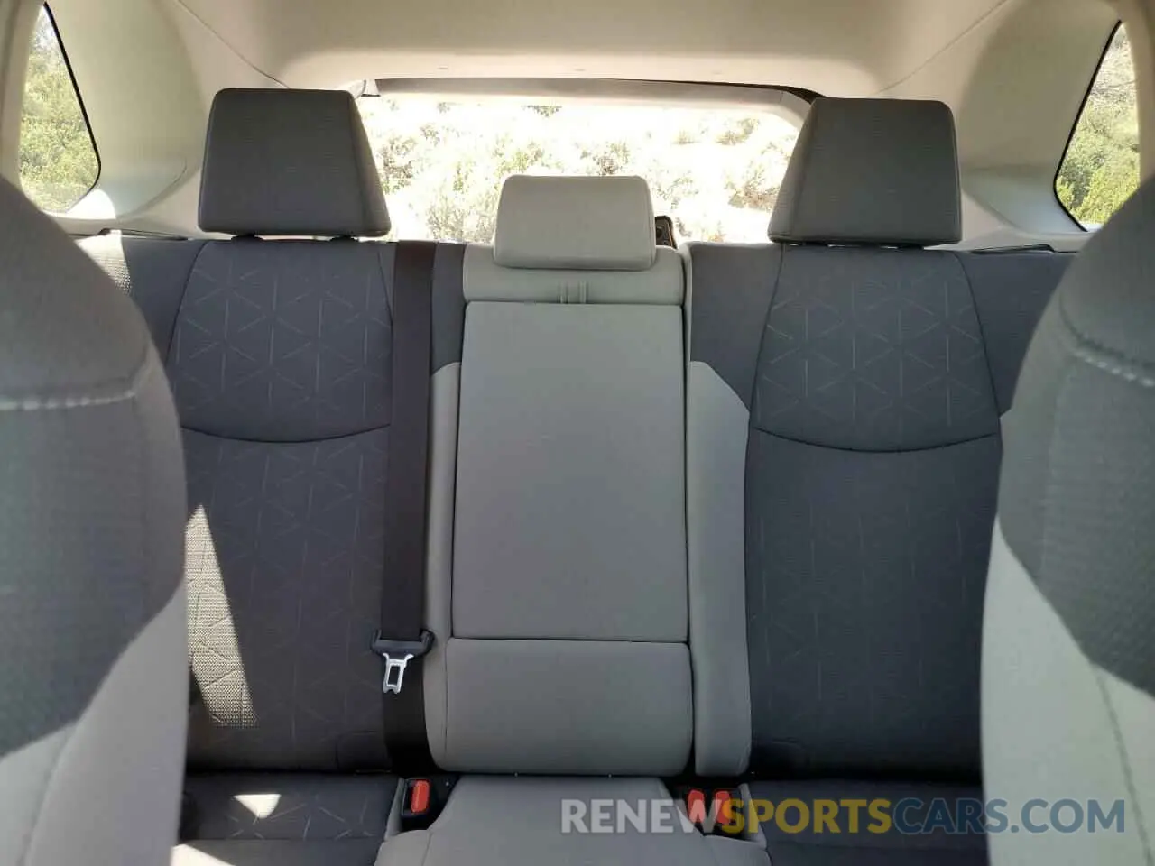 10 fotografías del automóvil dañado JTMP1RFV8KJ017077 TOYOTA RAV4 2019