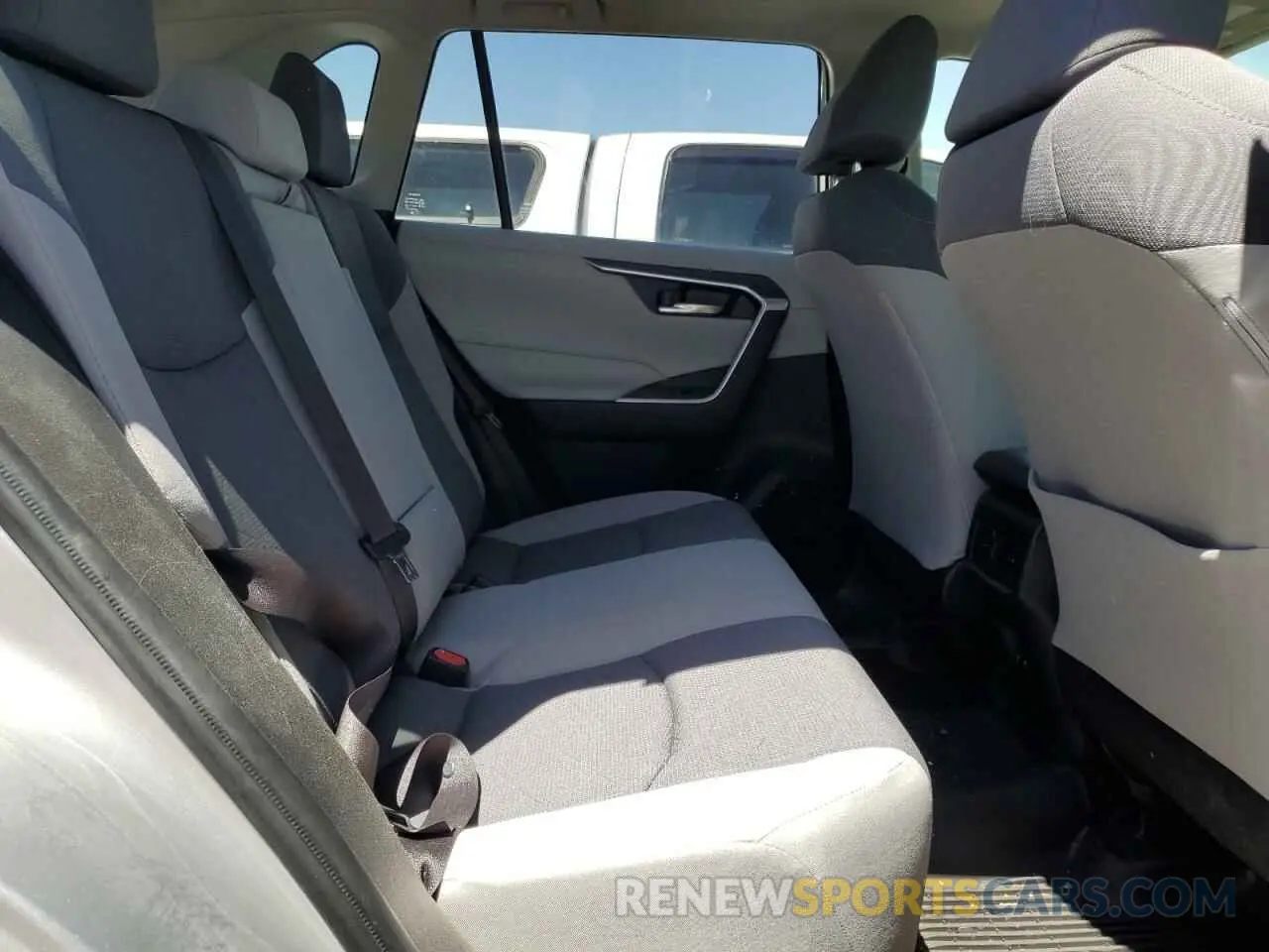 11 fotografías del automóvil dañado JTMP1RFV8KJ017077 TOYOTA RAV4 2019