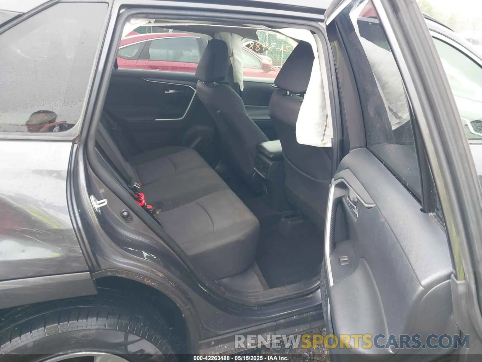 8 fotografías del automóvil dañado JTMP1RFV9KD041936 TOYOTA RAV4 2019