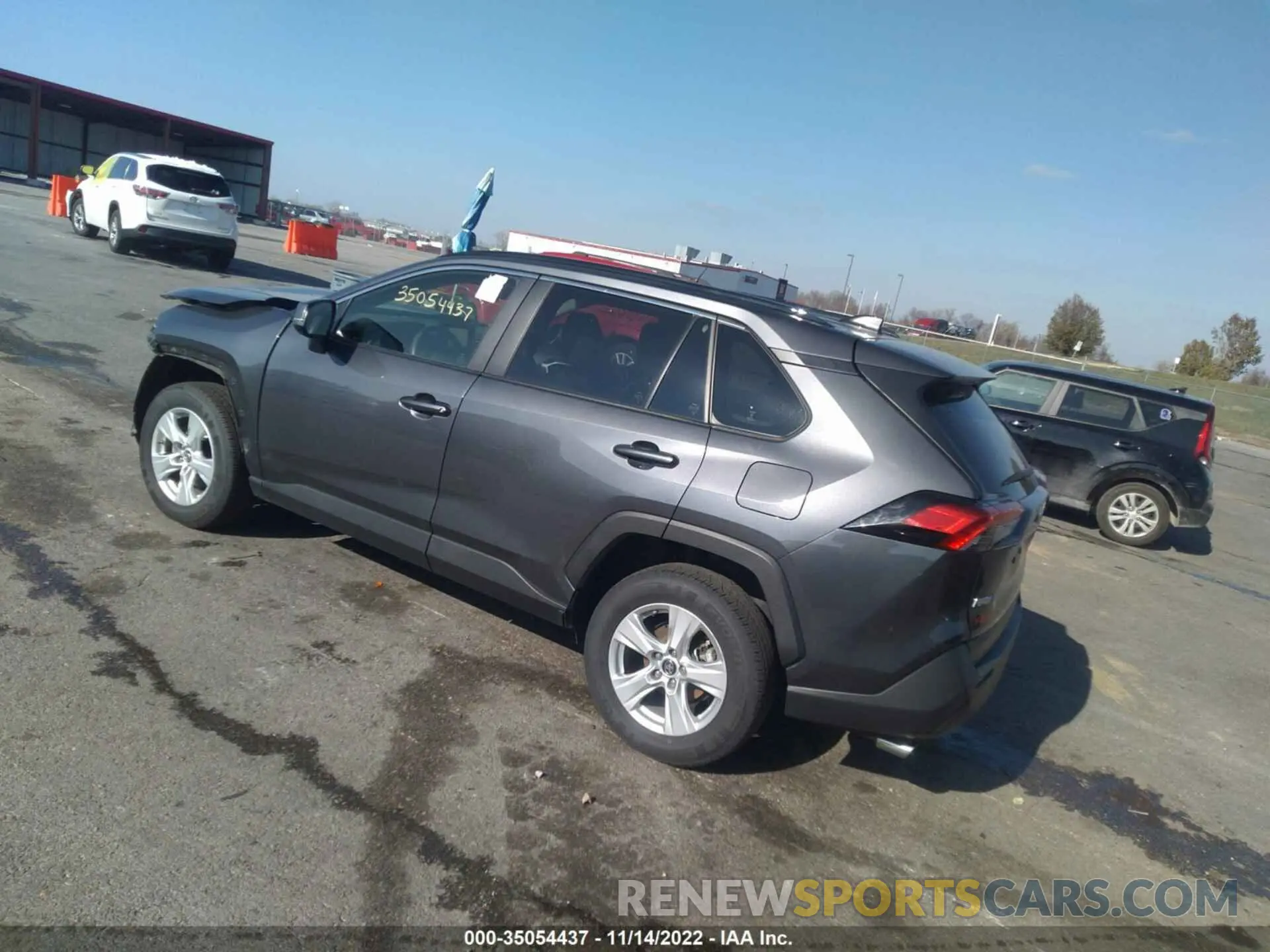 3 fotografías del automóvil dañado JTMP1RFV9KD506571 TOYOTA RAV4 2019
