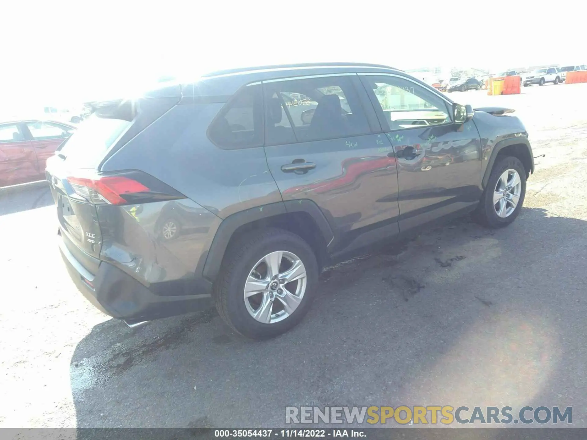 4 fotografías del automóvil dañado JTMP1RFV9KD506571 TOYOTA RAV4 2019