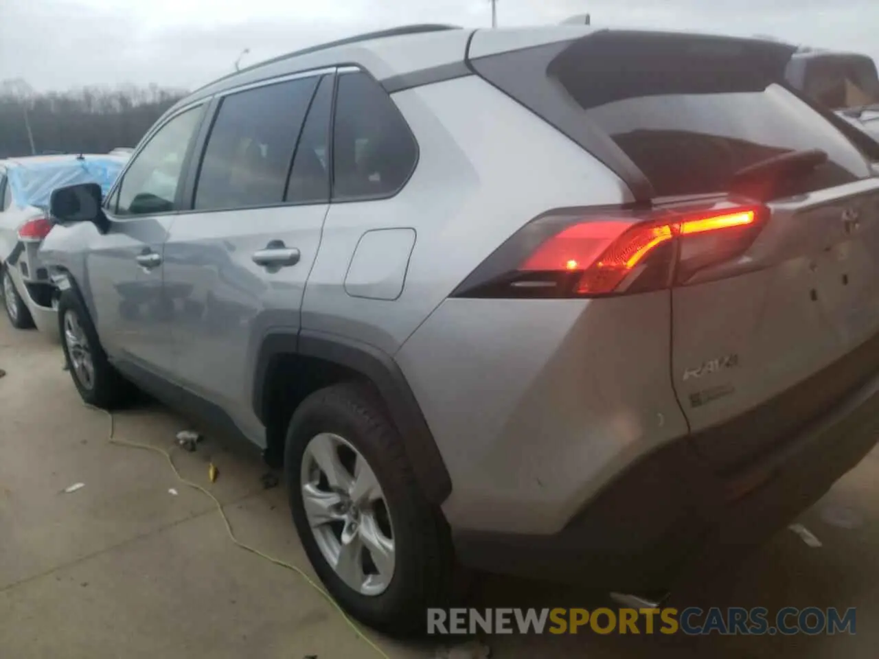 3 fotografías del automóvil dañado JTMP1RFV9KJ006167 TOYOTA RAV4 2019