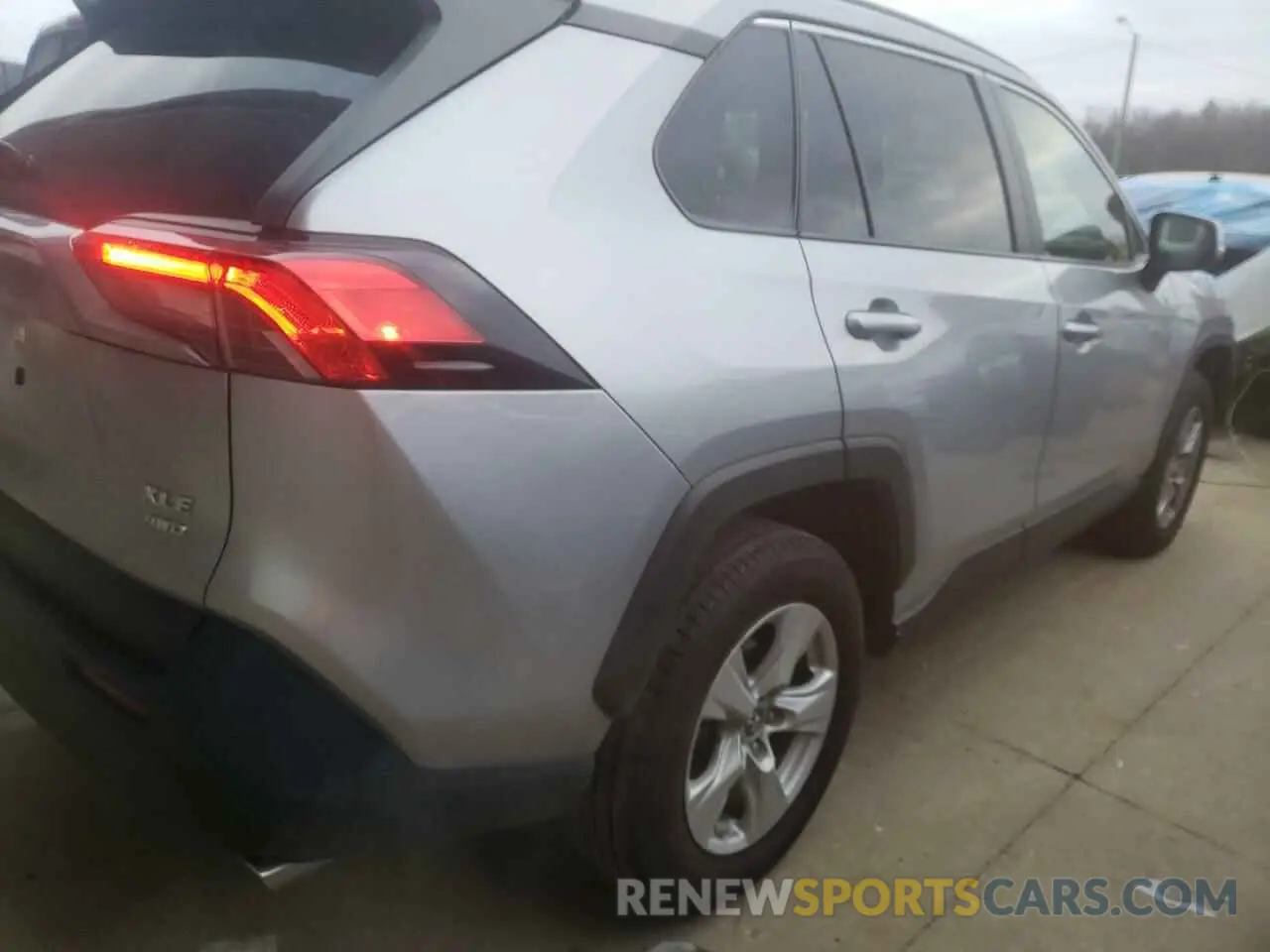 4 fotografías del automóvil dañado JTMP1RFV9KJ006167 TOYOTA RAV4 2019