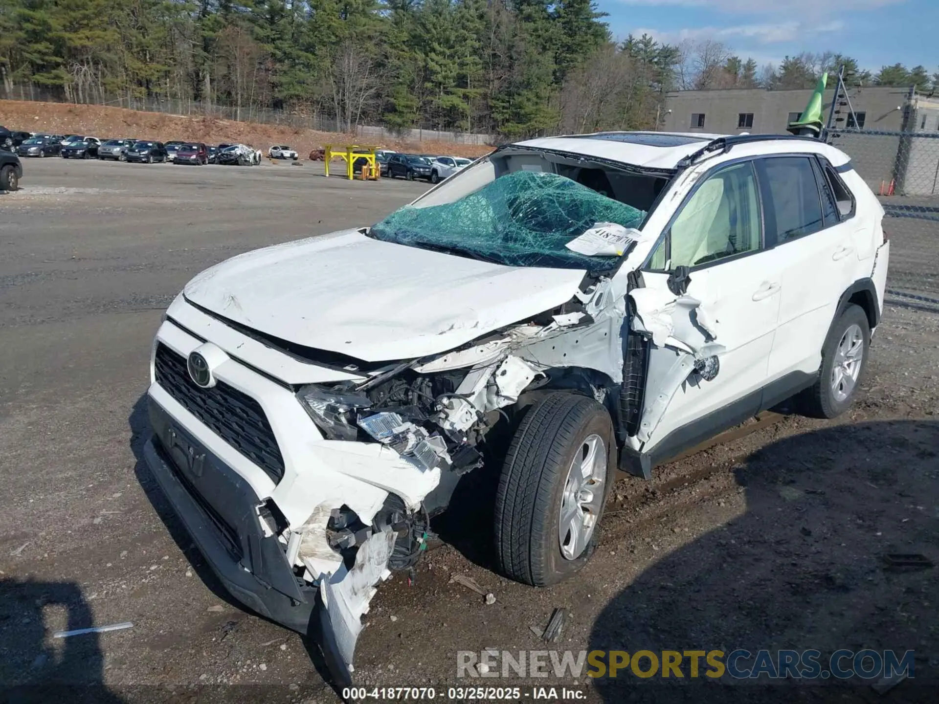2 fotografías del automóvil dañado JTMP1RFVXKD014440 TOYOTA RAV4 2019