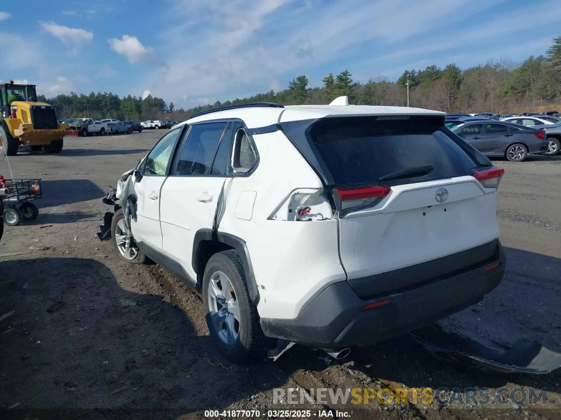 3 fotografías del automóvil dañado JTMP1RFVXKD014440 TOYOTA RAV4 2019