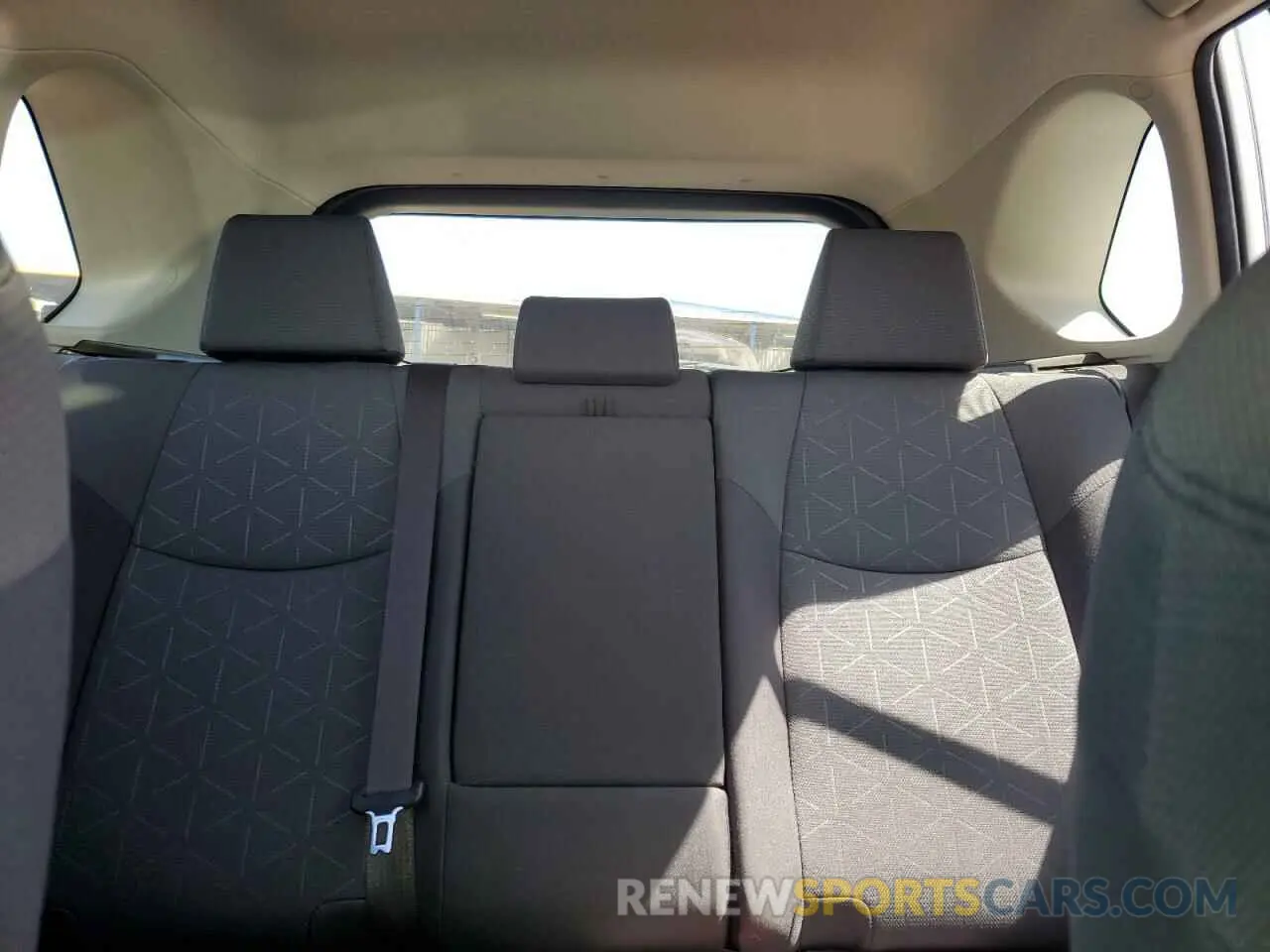 10 fotografías del automóvil dañado JTMP1RFVXKD021338 TOYOTA RAV4 2019