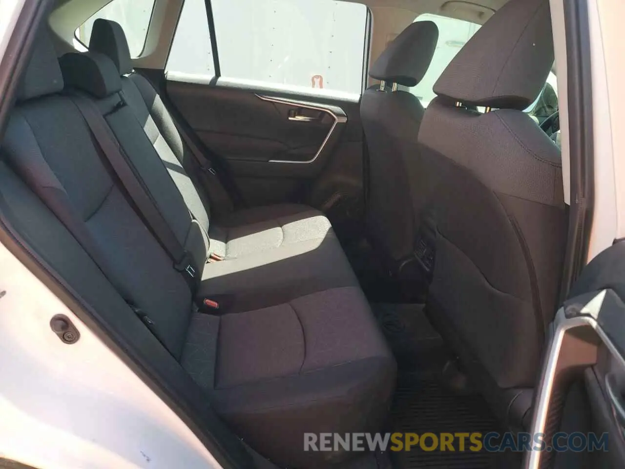 11 fotografías del automóvil dañado JTMP1RFVXKD021338 TOYOTA RAV4 2019
