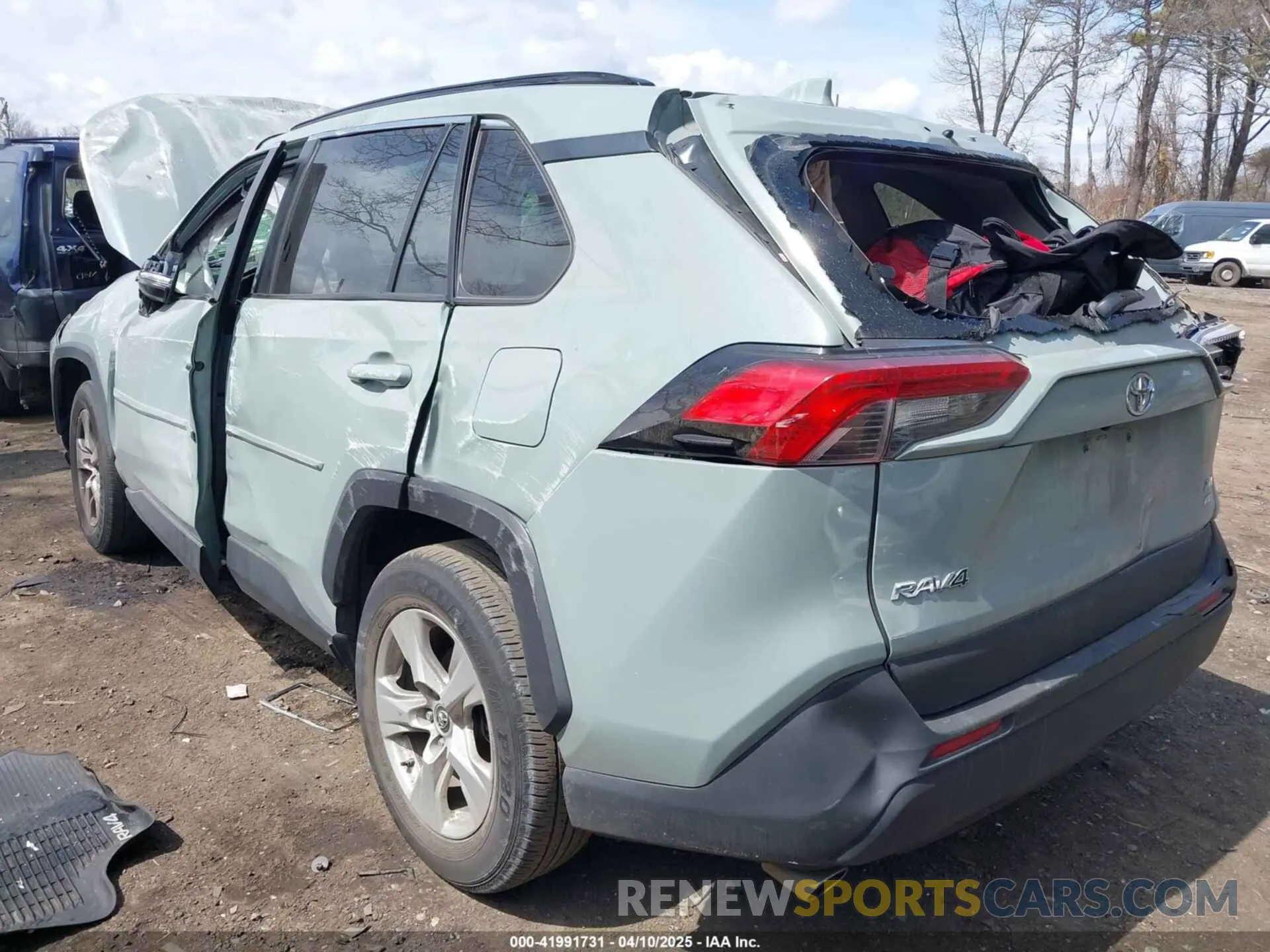 3 fotografías del automóvil dañado JTMP1RFVXKD023350 TOYOTA RAV4 2019
