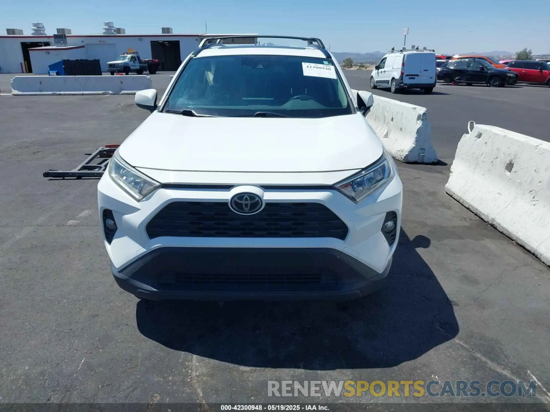 6 fotografías del automóvil dañado JTMP1RFVXKJ002886 TOYOTA RAV4 2019