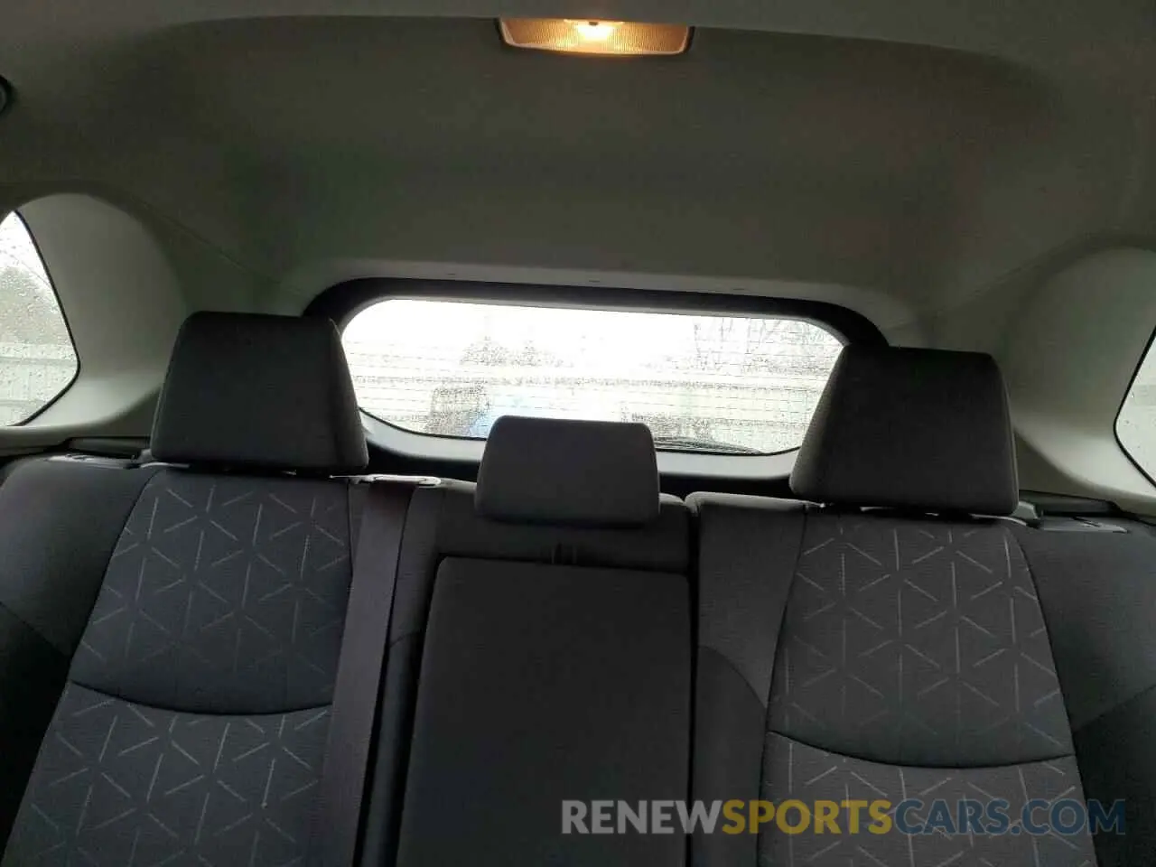 10 fotografías del automóvil dañado JTMRWRFV3KD006531 TOYOTA RAV4 2019