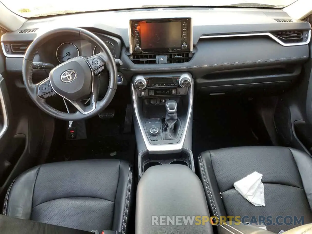 8 fotografías del automóvil dañado JTMRWRFV4KD015982 TOYOTA RAV4 2019