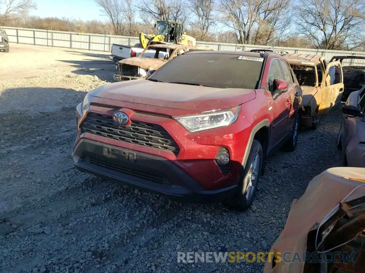 2 fotografías del automóvil dañado JTMRWRFV6KD511432 TOYOTA RAV4 2019