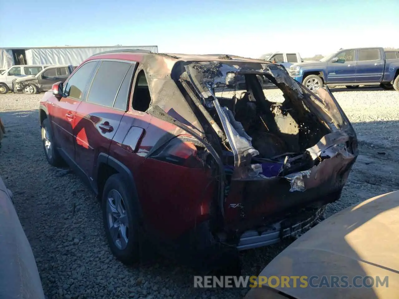 3 fotografías del automóvil dañado JTMRWRFV6KD511432 TOYOTA RAV4 2019