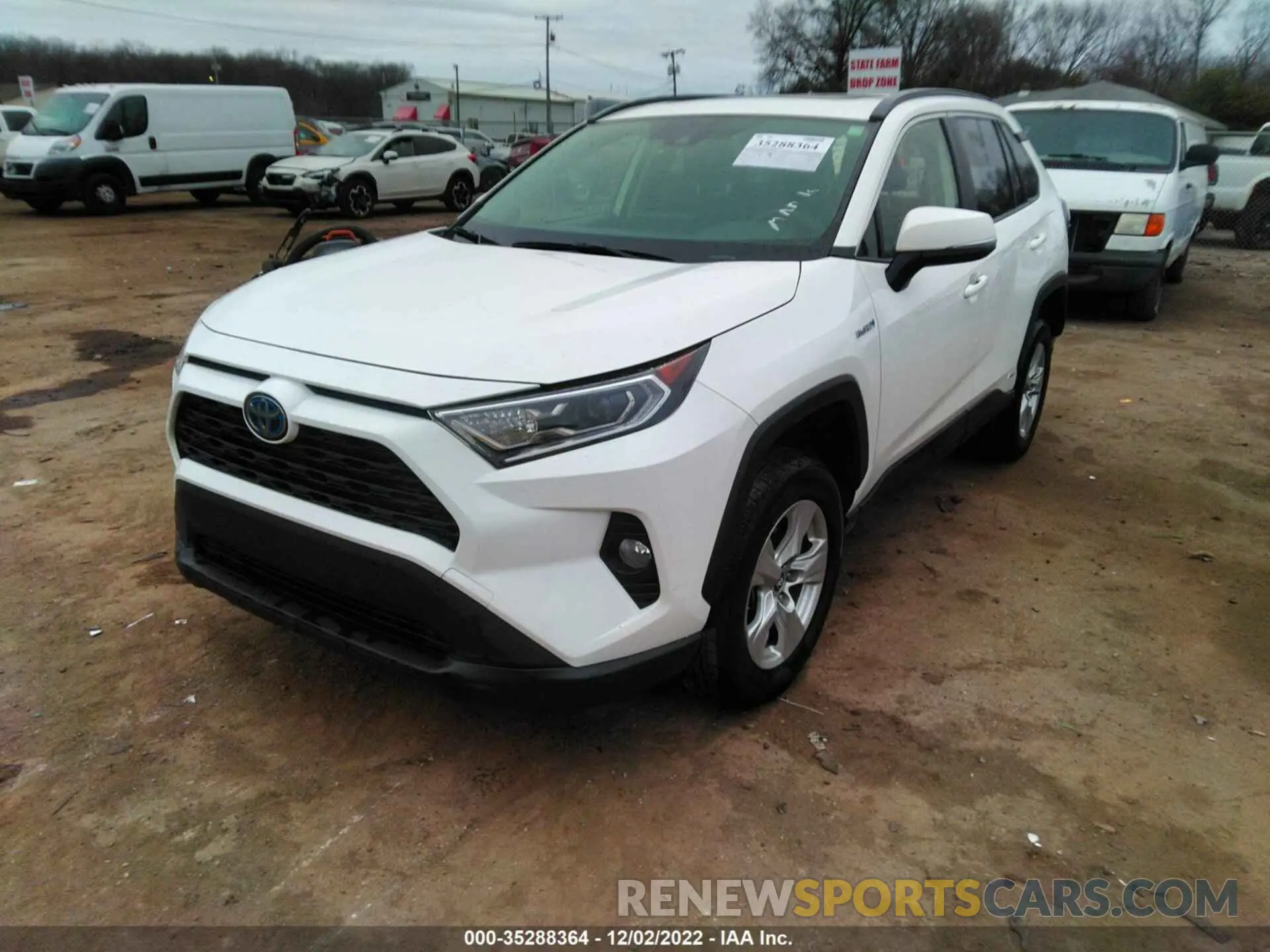 2 fotografías del automóvil dañado JTMRWRFV9KD010874 TOYOTA RAV4 2019