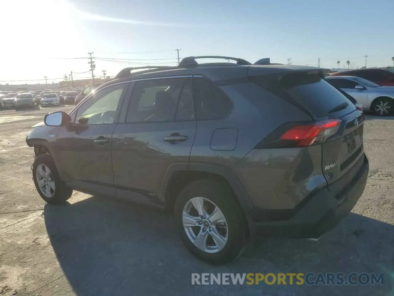 2 fotografías del automóvil dañado JTMRWRFVXKD505262 TOYOTA RAV4 2019