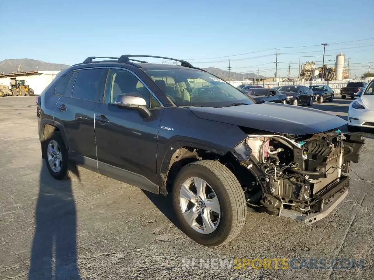 4 fotografías del automóvil dañado JTMRWRFVXKD505262 TOYOTA RAV4 2019