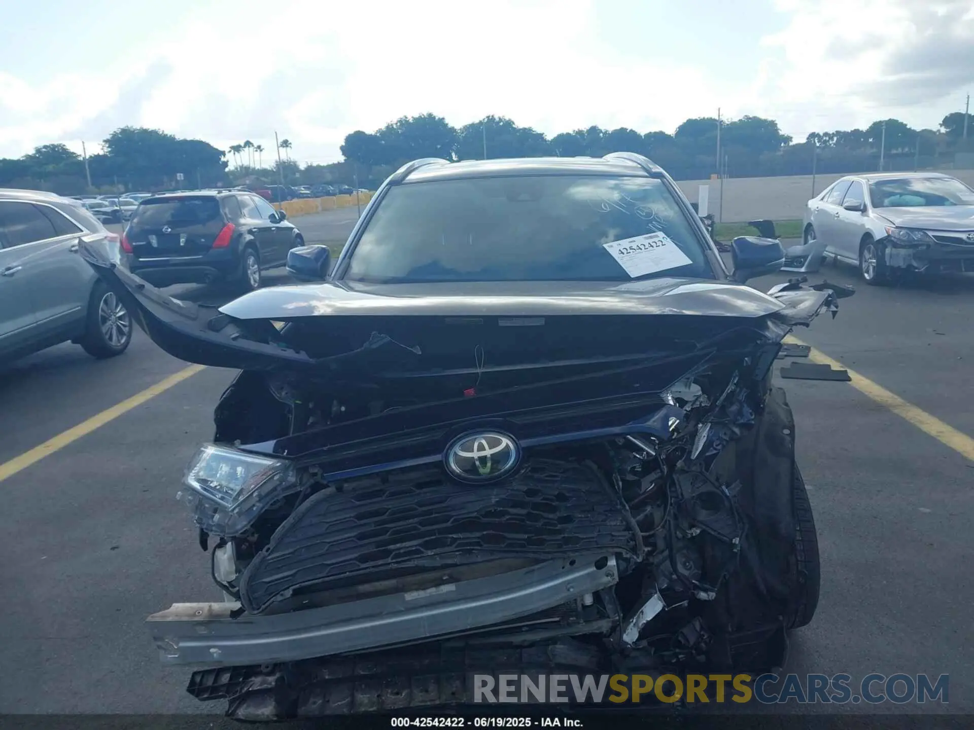 11 fotografías del automóvil dañado JTMW1RFV0KD502114 TOYOTA RAV4 2019