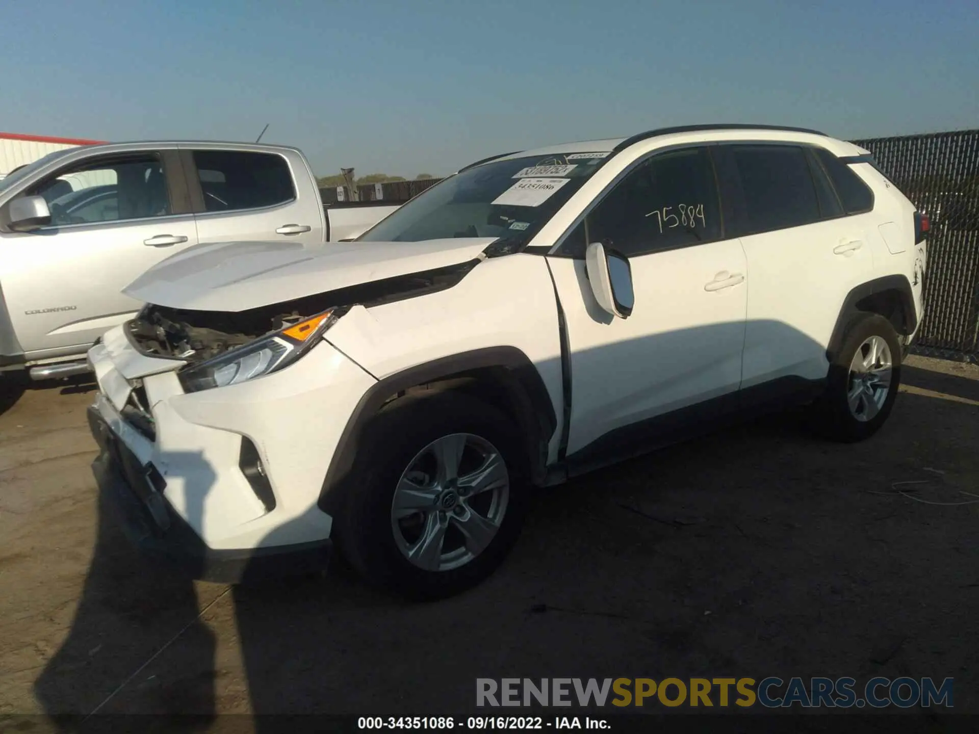2 fotografías del automóvil dañado JTMW1RFV0KJ015237 TOYOTA RAV4 2019