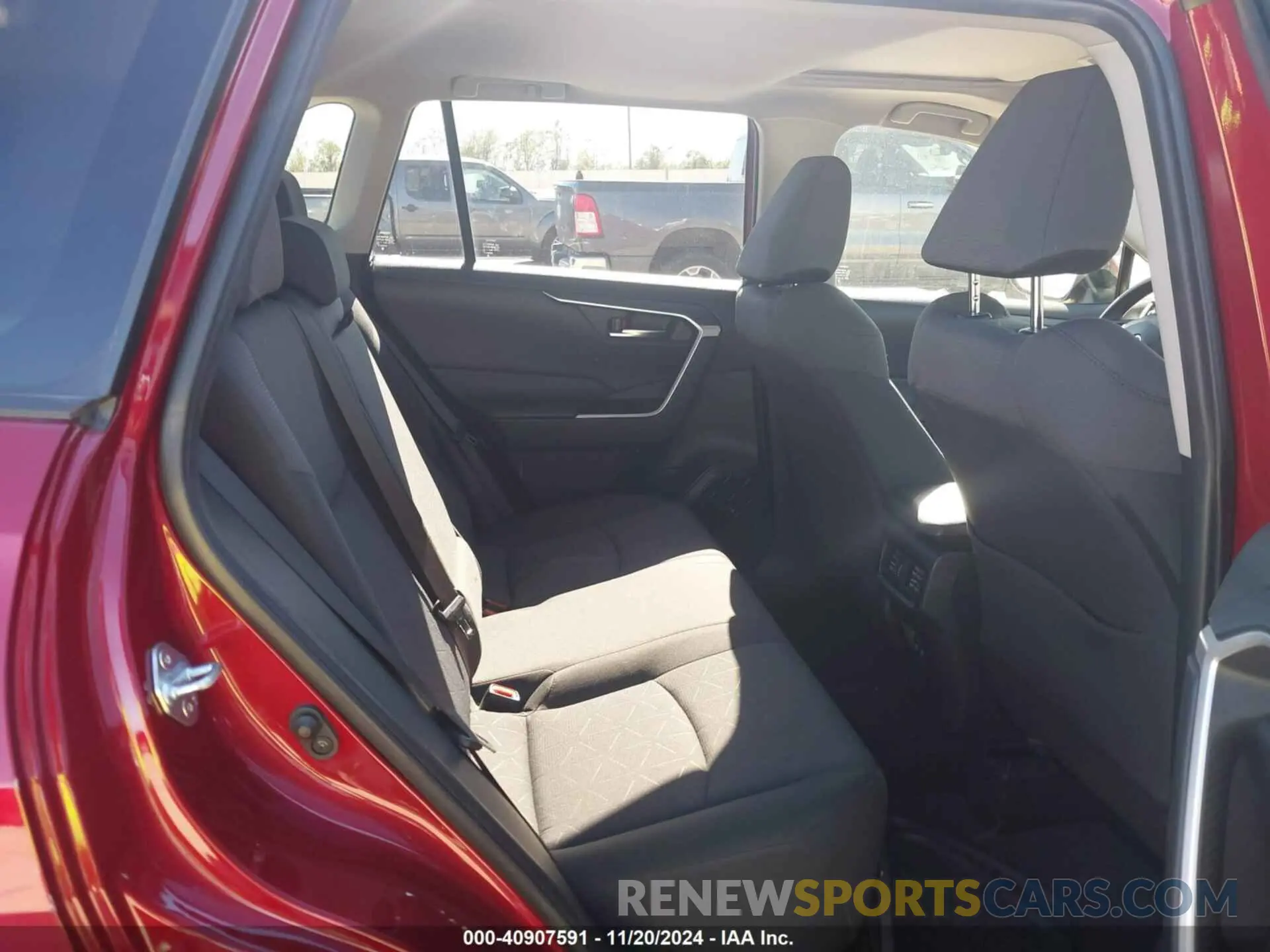 8 fotografías del automóvil dañado JTMW1RFV1KD008036 TOYOTA RAV4 2019