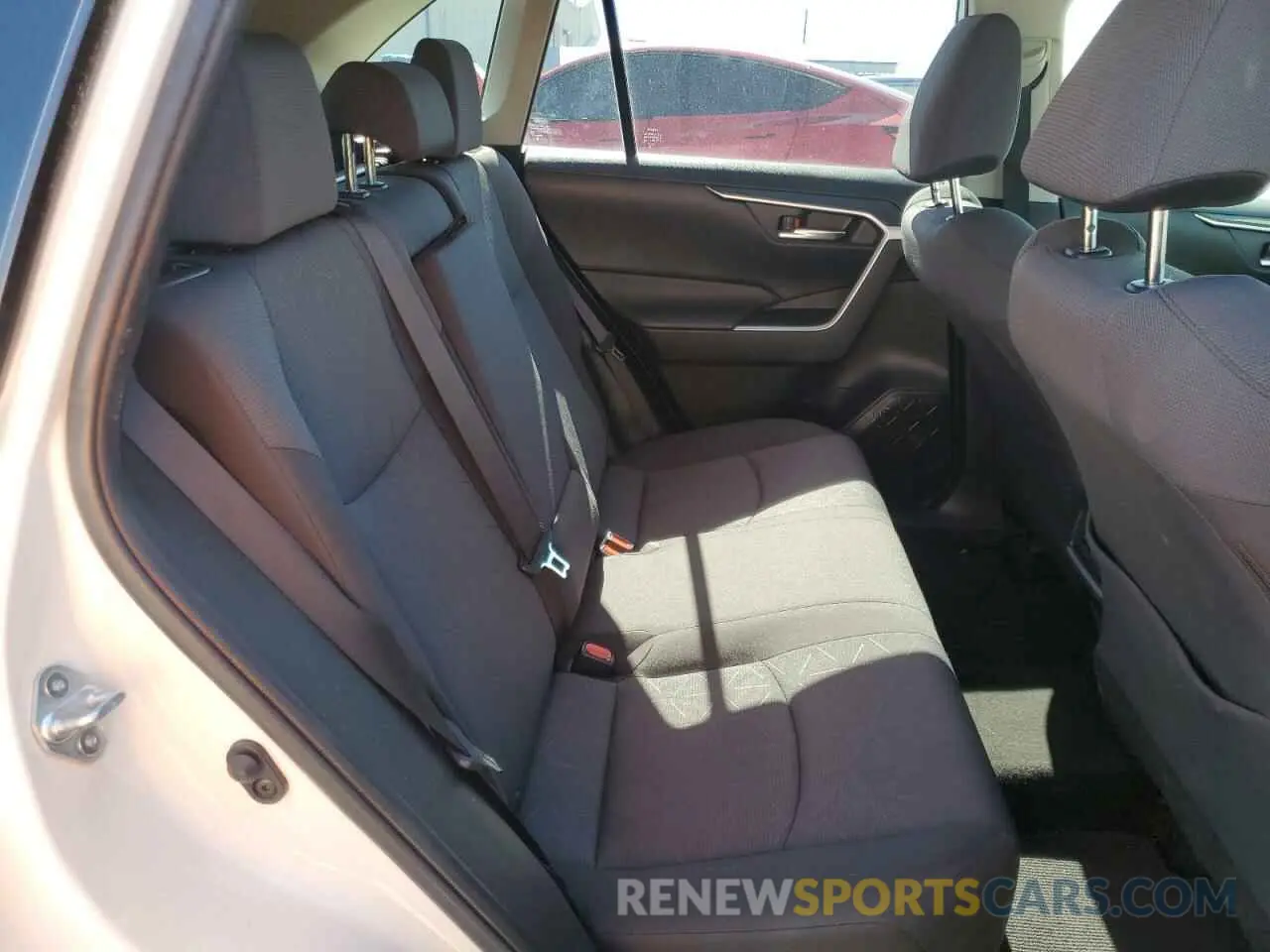 10 fotografías del automóvil dañado JTMW1RFV1KJ014923 TOYOTA RAV4 2019
