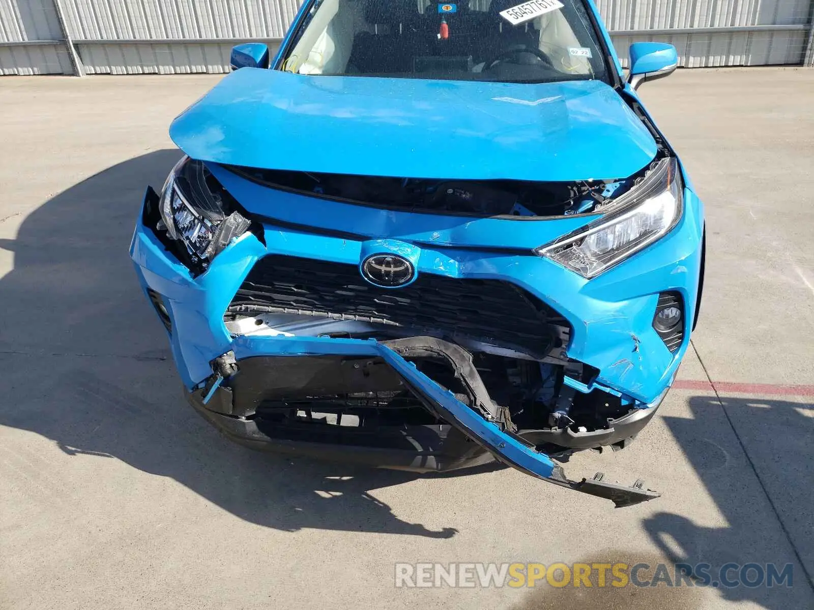 10 fotografías del automóvil dañado JTMW1RFV2KD009650 TOYOTA RAV4 2019