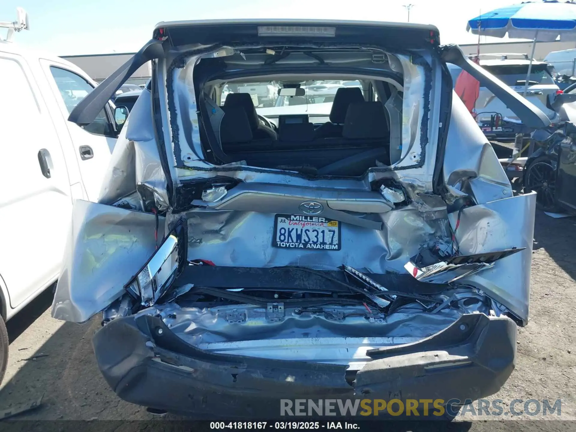 16 fotografías del automóvil dañado JTMW1RFV3KD028269 TOYOTA RAV4 2019