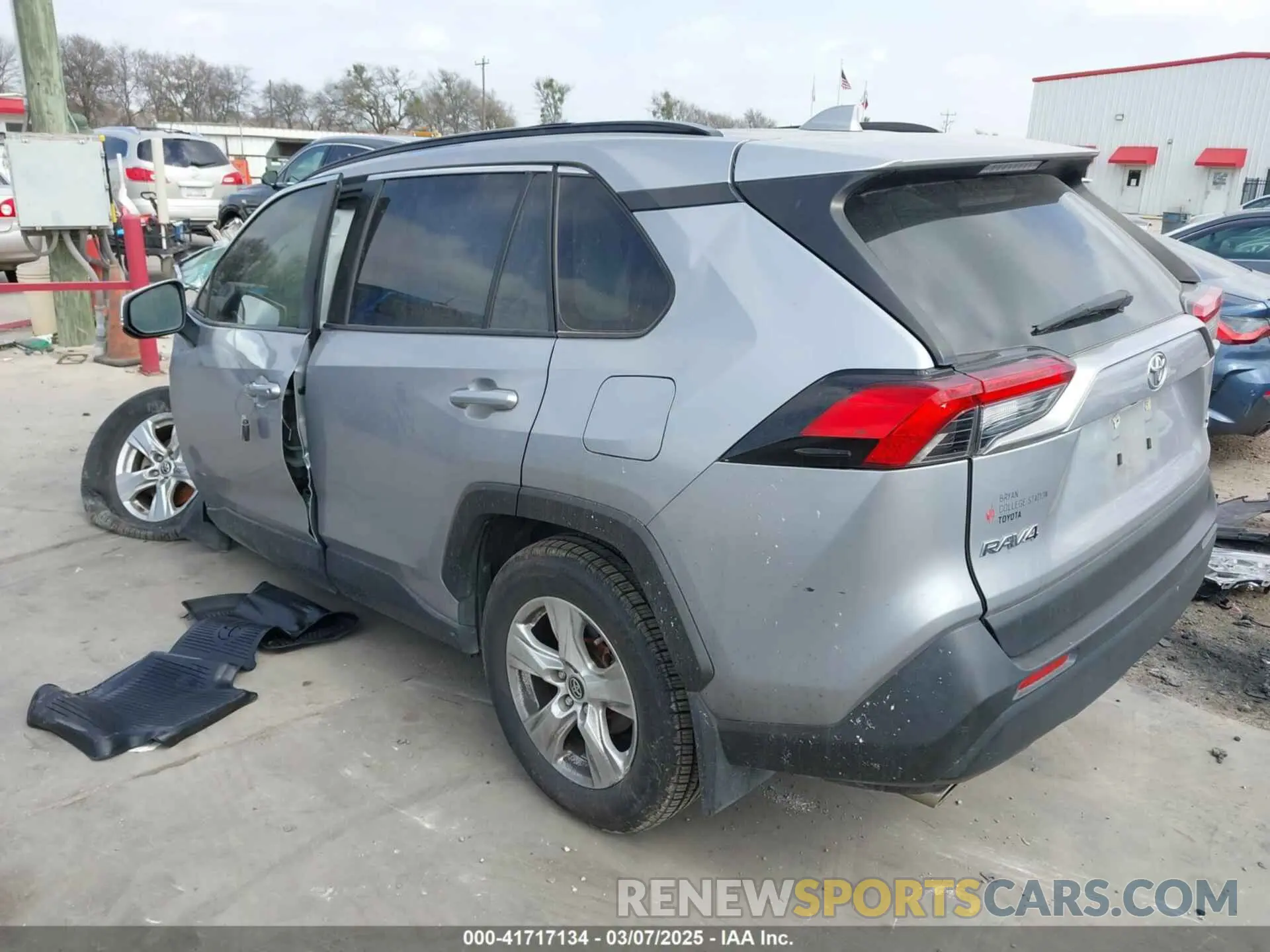3 fotografías del automóvil dañado JTMW1RFV4KD022612 TOYOTA RAV4 2019
