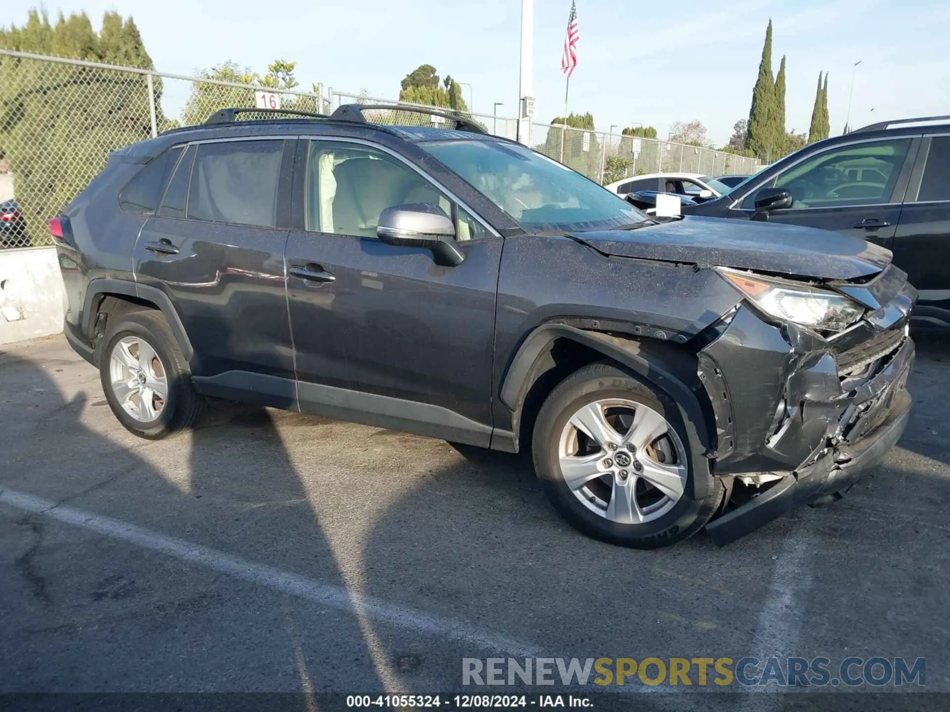 13 fotografías del automóvil dañado JTMW1RFV4KD023517 TOYOTA RAV4 2019