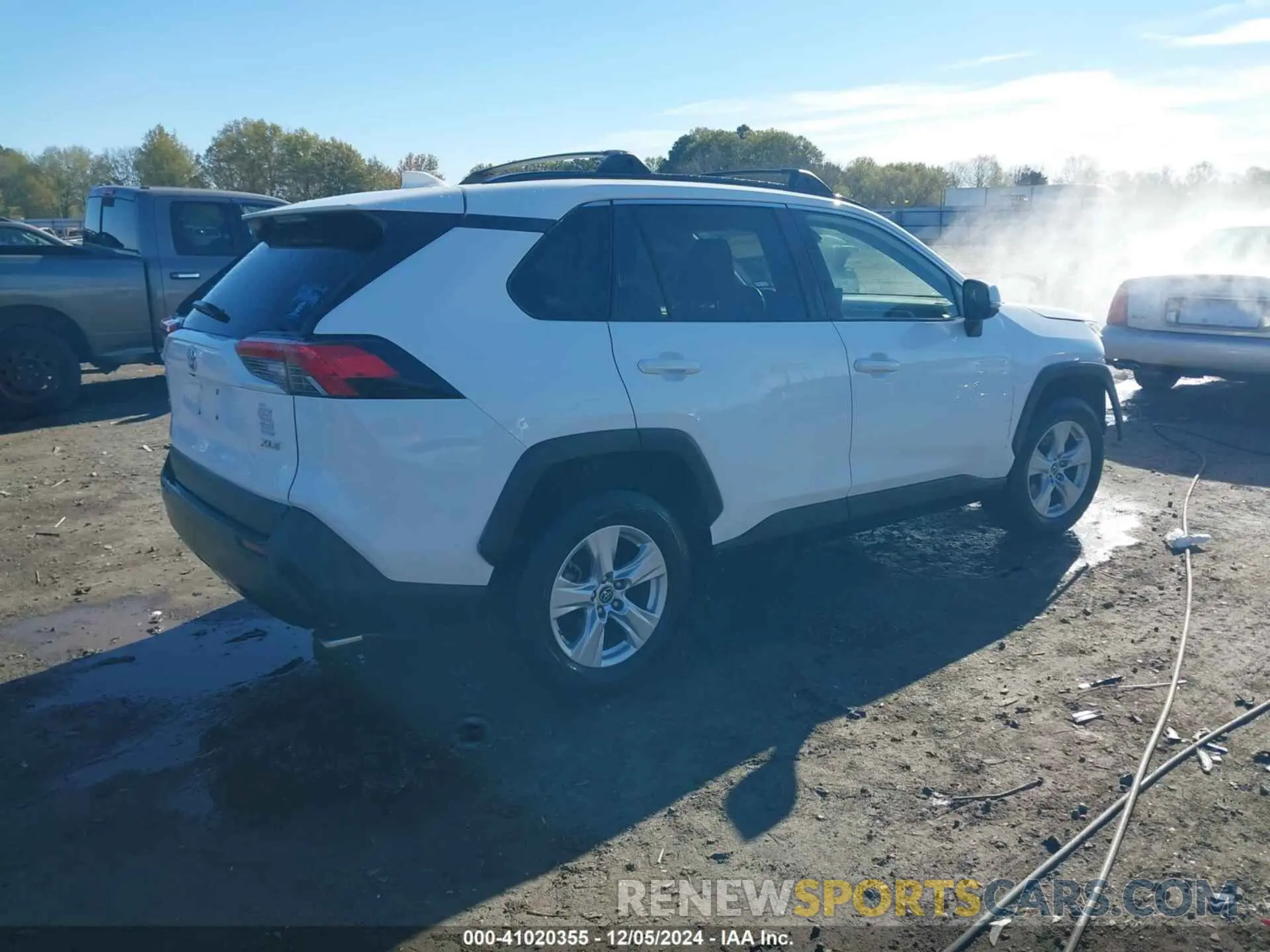 4 fotografías del automóvil dañado JTMW1RFV4KD028751 TOYOTA RAV4 2019