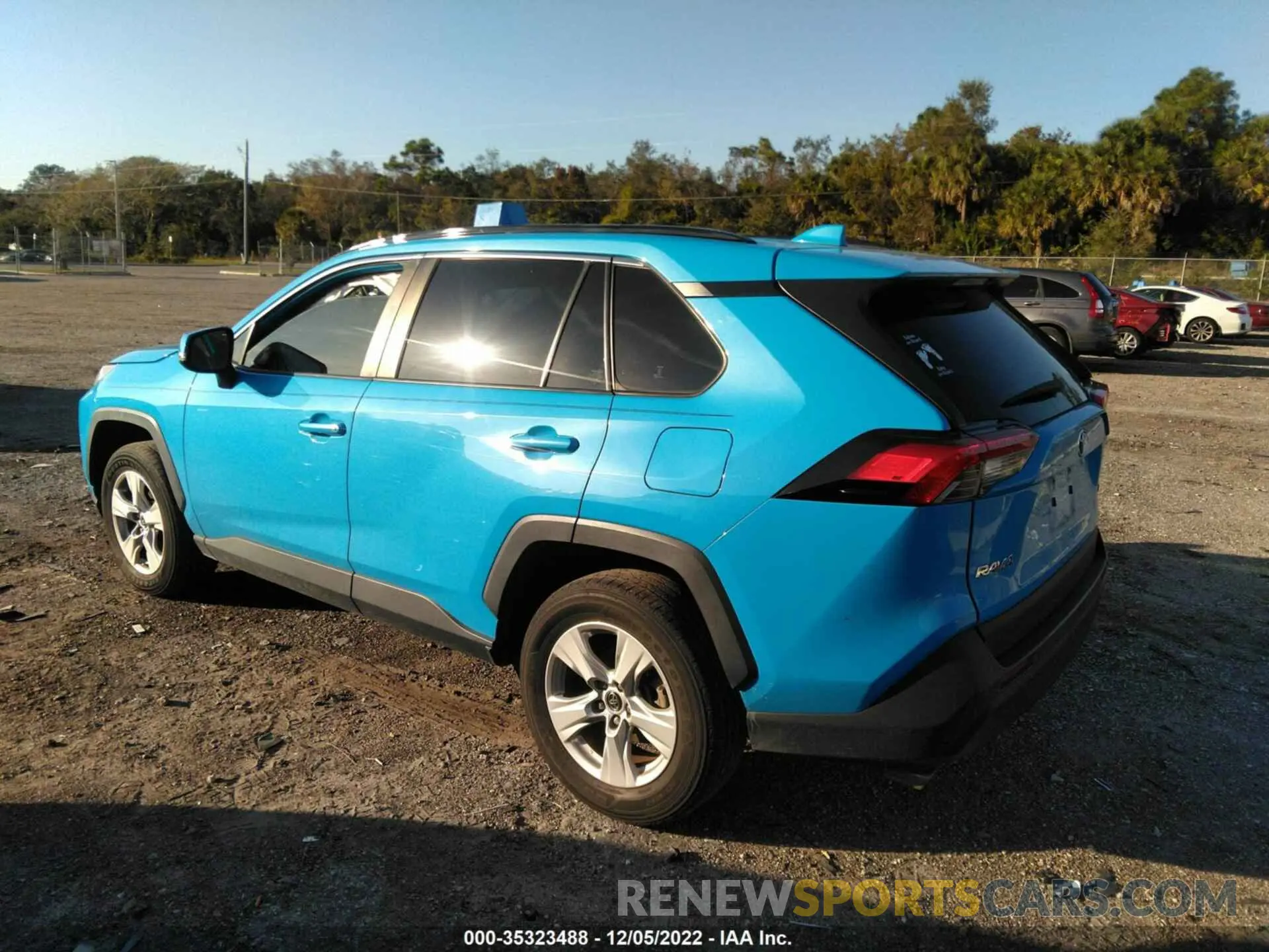 3 fotografías del automóvil dañado JTMW1RFV4KD506750 TOYOTA RAV4 2019