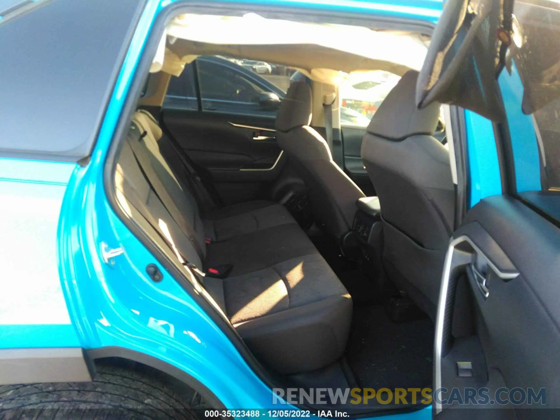 8 fotografías del automóvil dañado JTMW1RFV4KD506750 TOYOTA RAV4 2019