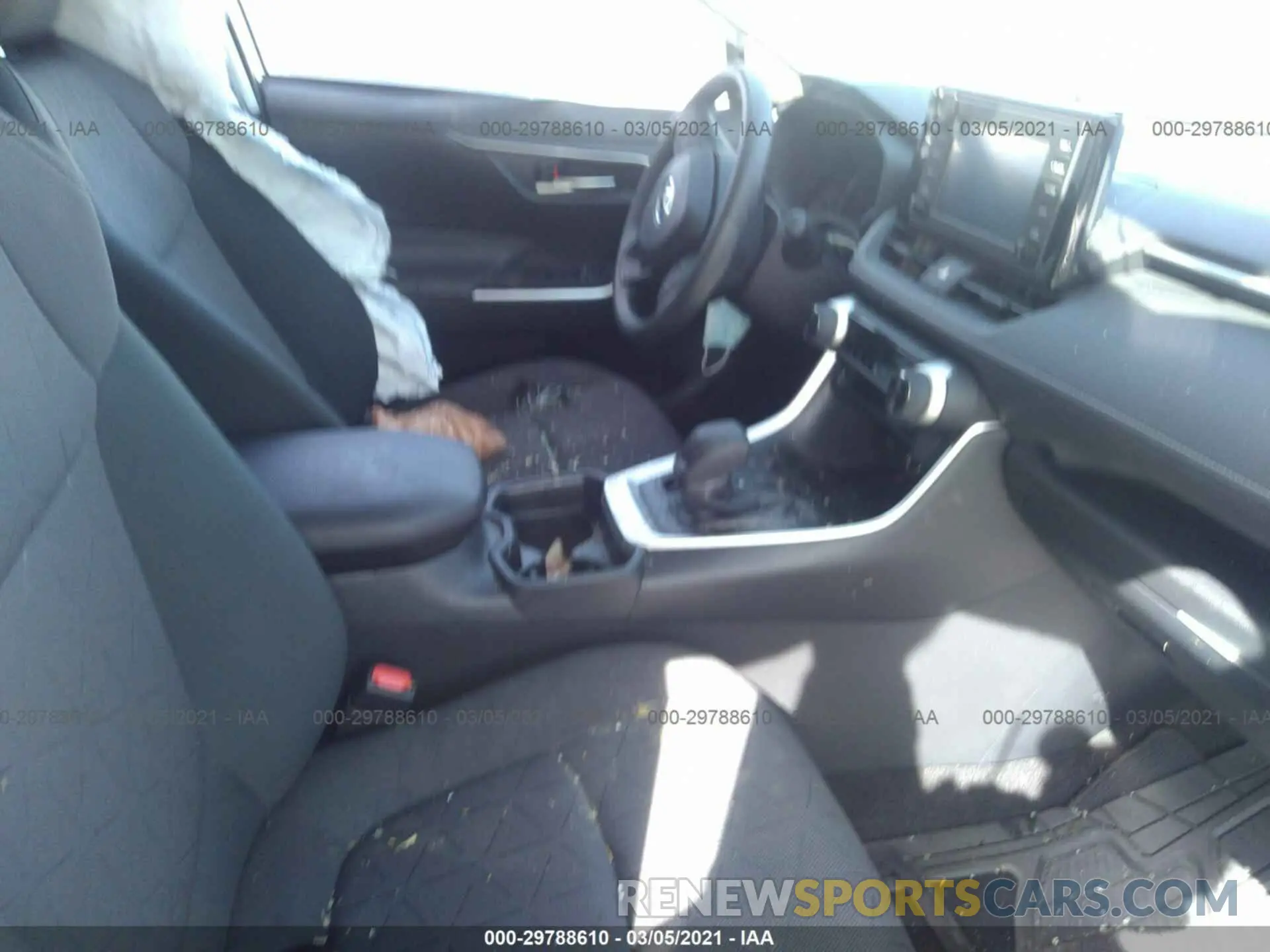 5 fotografías del automóvil dañado JTMW1RFV5KD031464 TOYOTA RAV4 2019