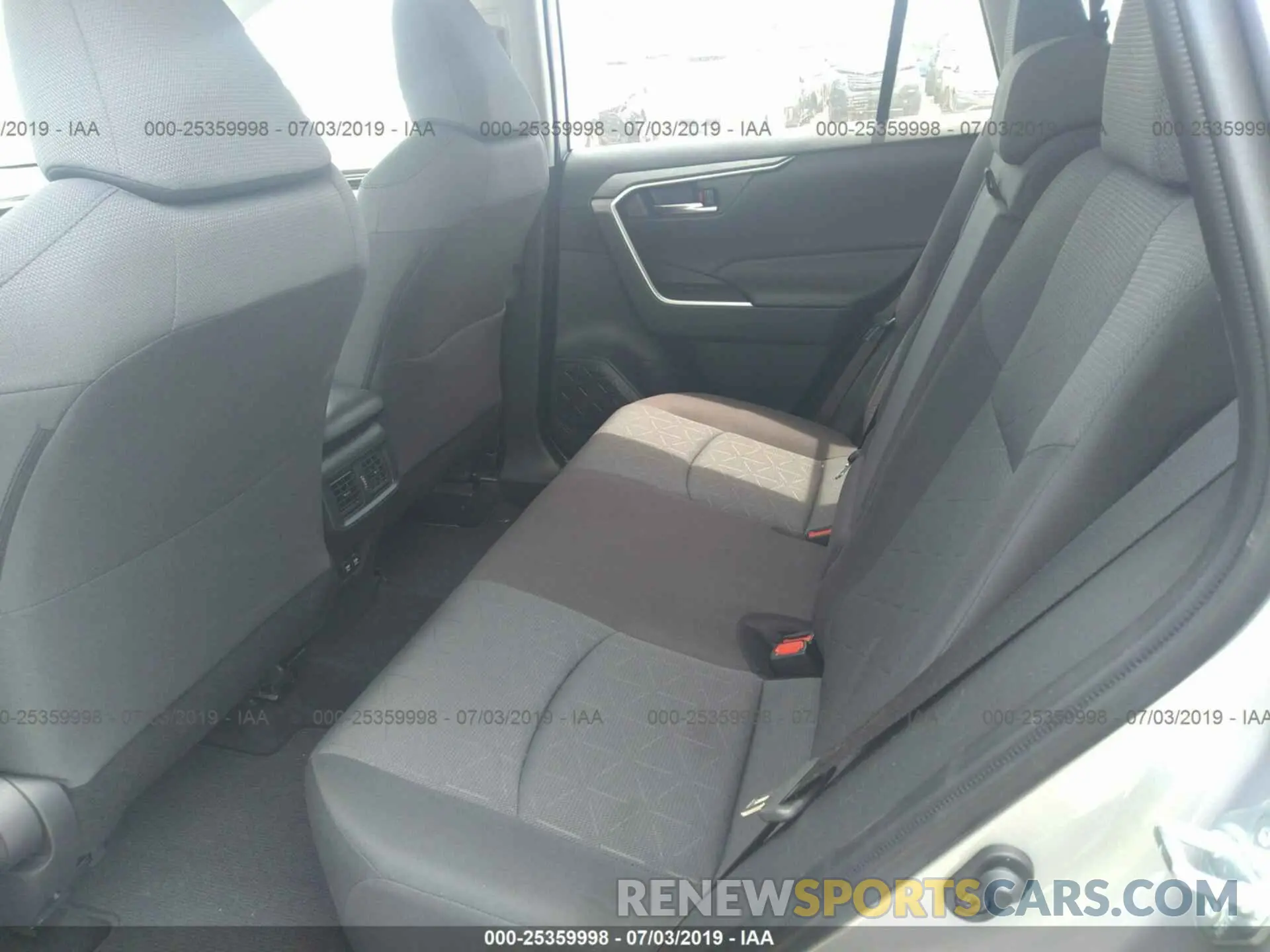 8 fotografías del automóvil dañado JTMW1RFV5KD510077 TOYOTA RAV4 2019